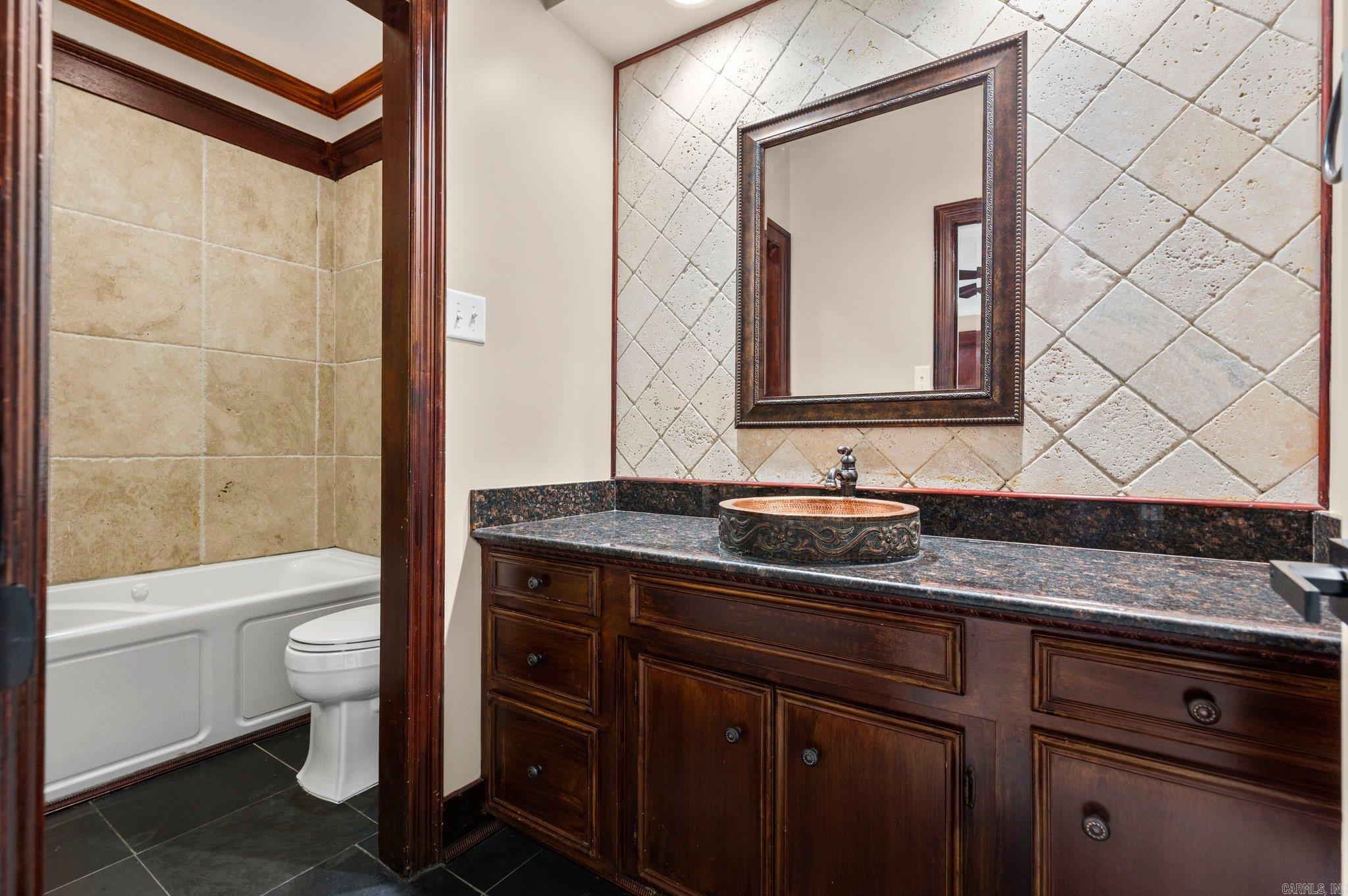LONGLEA - Residential