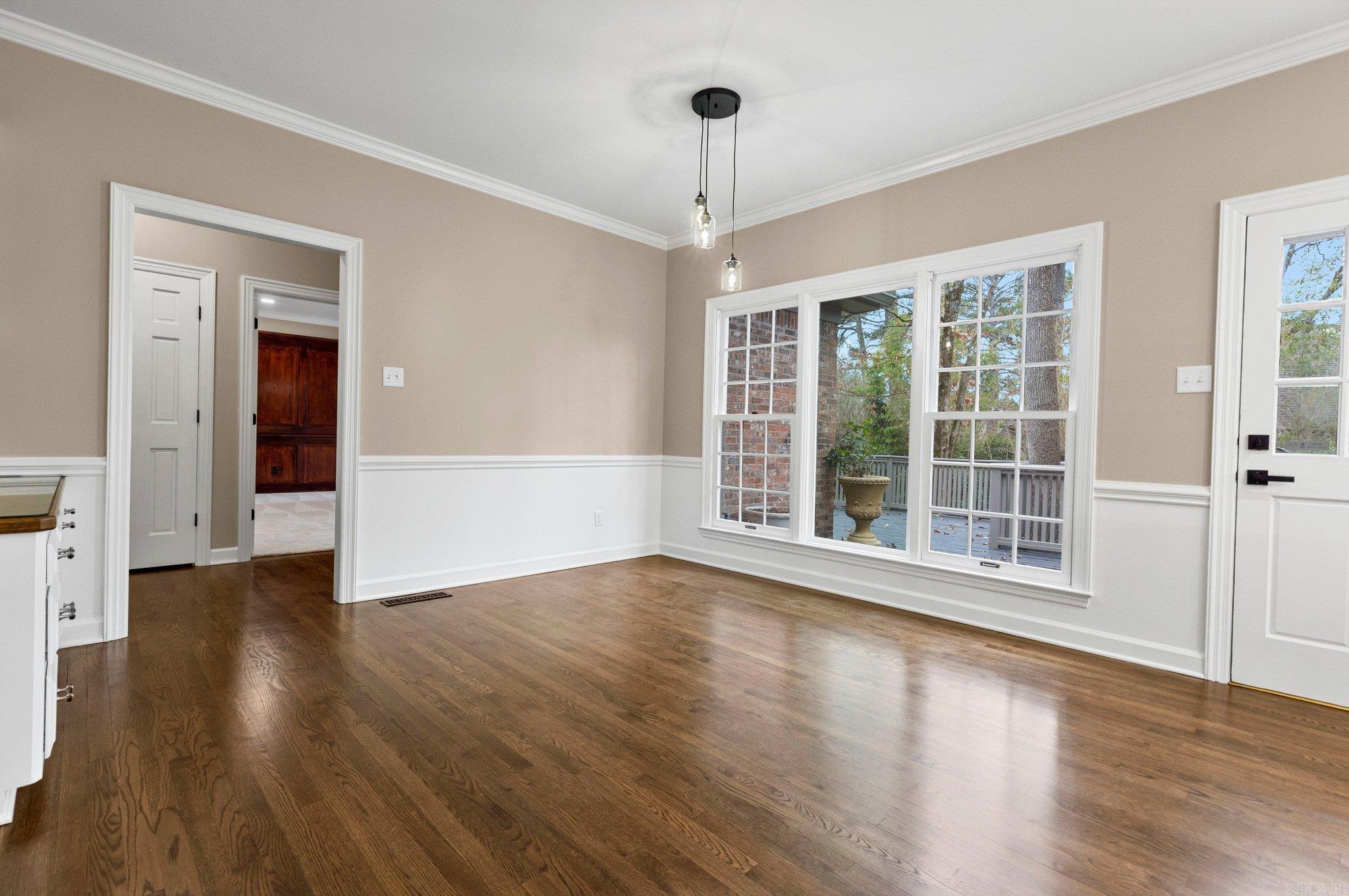 LONGLEA - Residential