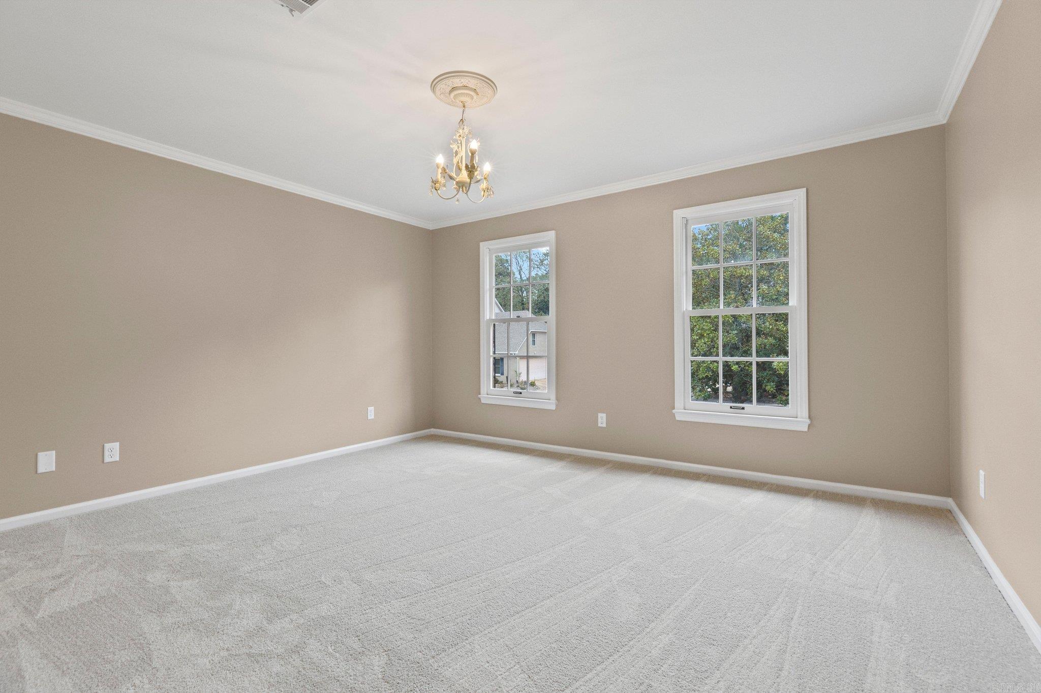 LONGLEA - Residential
