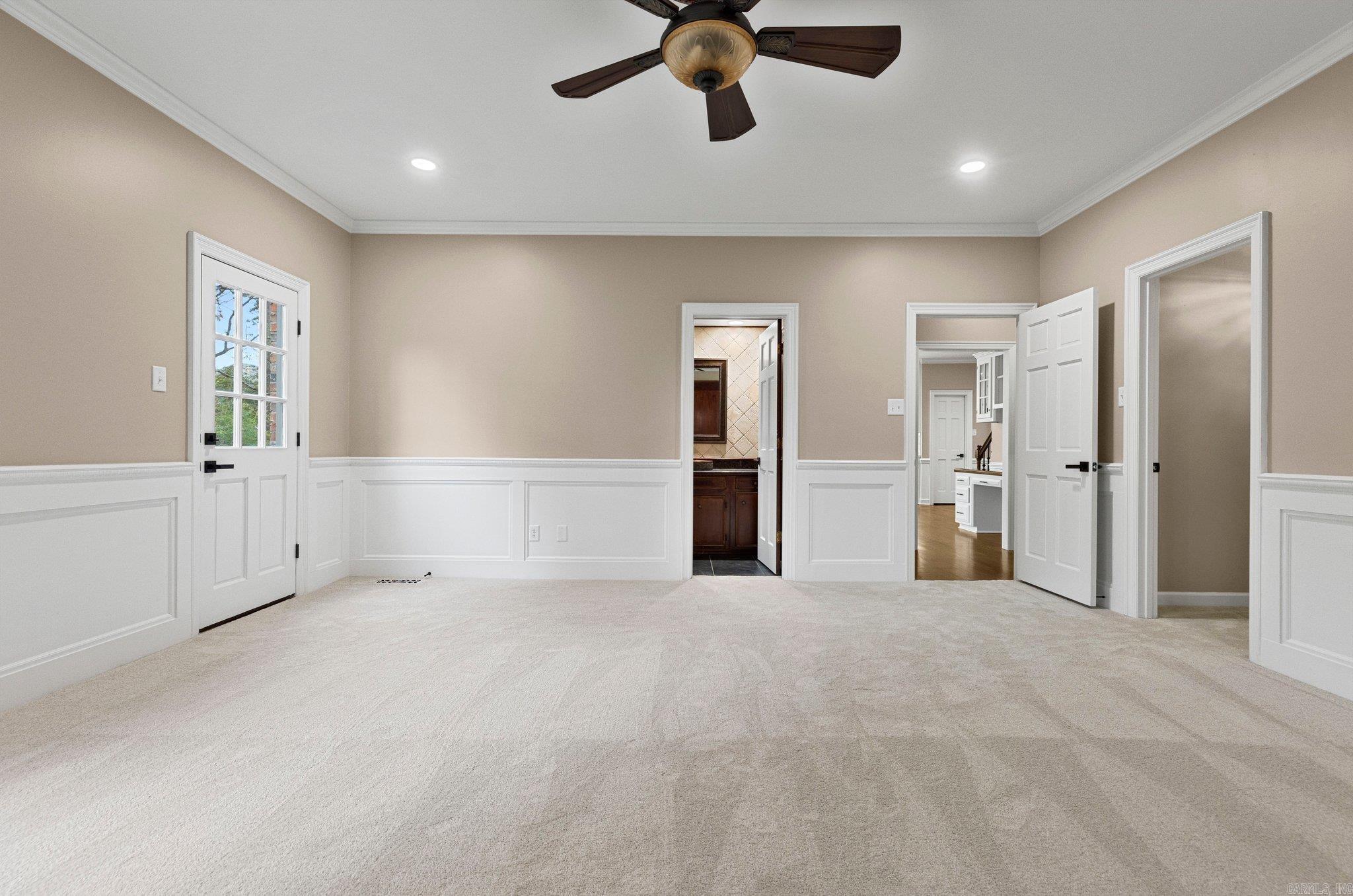 LONGLEA - Residential