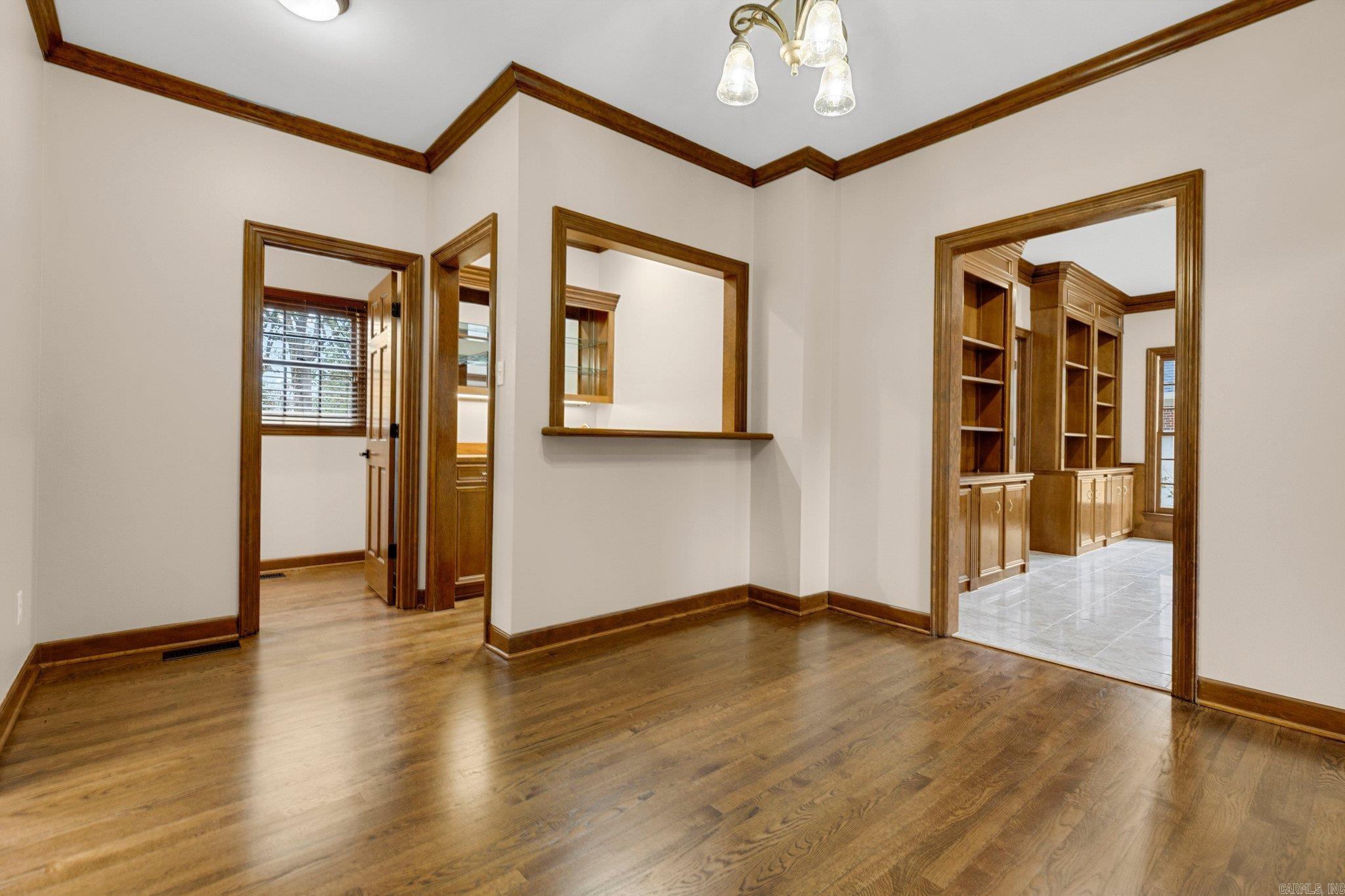 LONGLEA - Residential