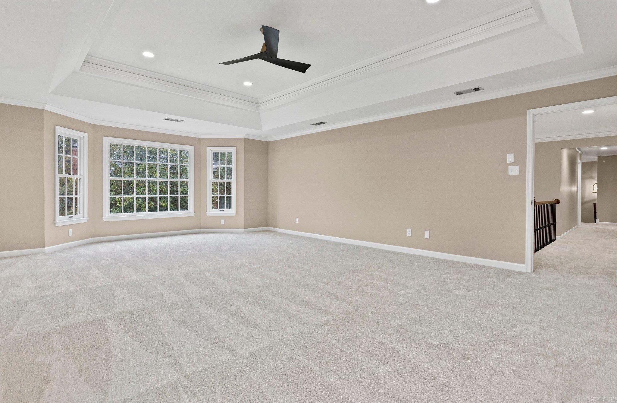 LONGLEA - Residential