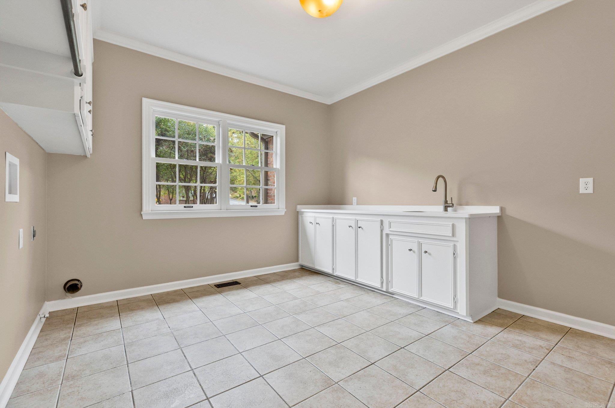 LONGLEA - Residential