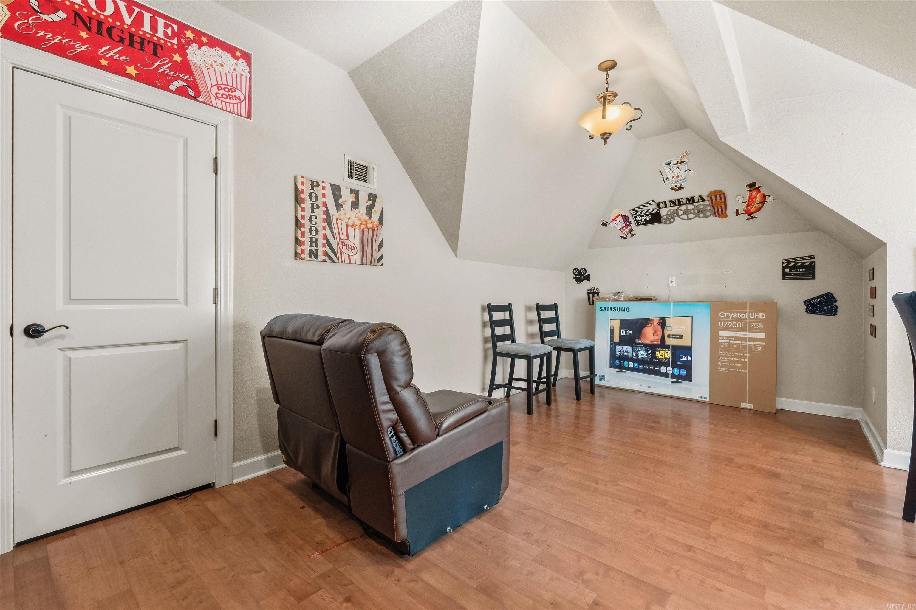 HURRICANE LAKE ESTATES QUAIL VAL - Residential