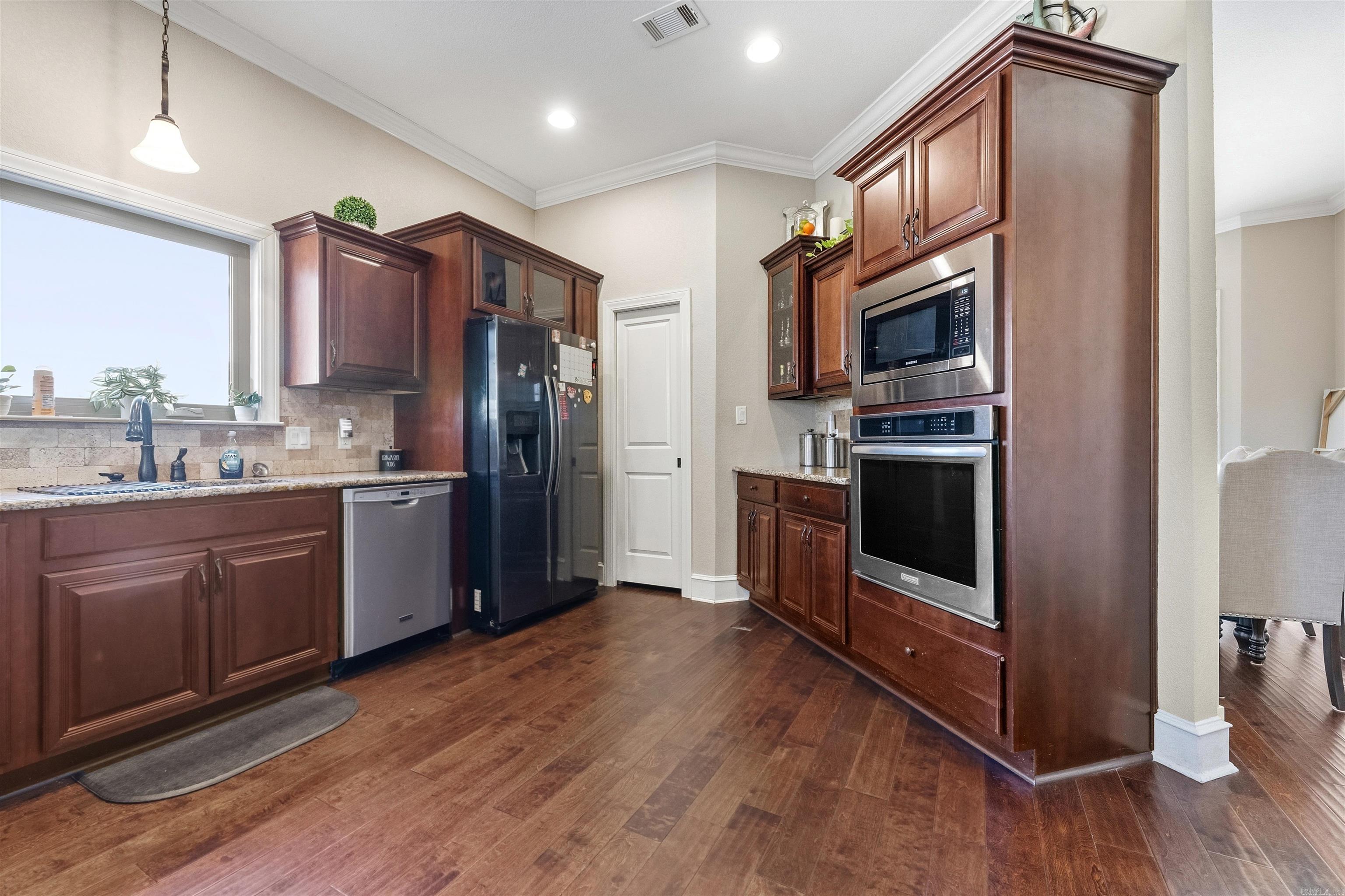 HURRICANE LAKE ESTATES QUAIL VAL - Residential