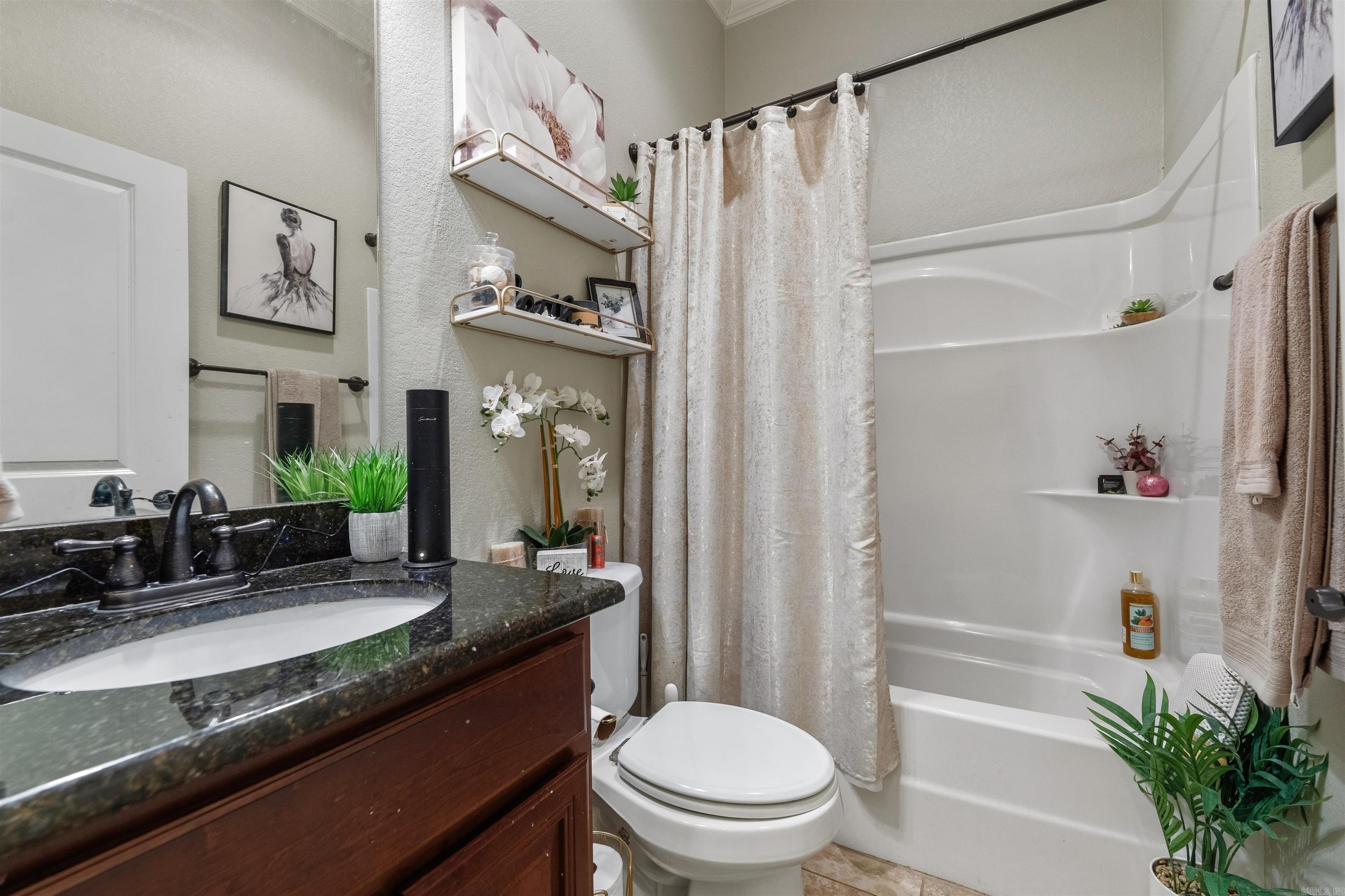 HURRICANE LAKE ESTATES QUAIL VAL - Residential