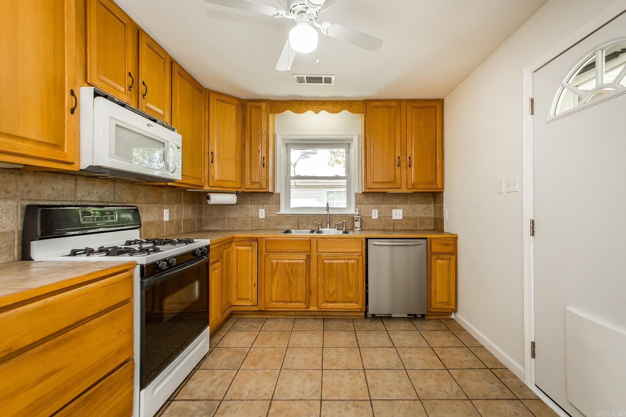 BELLA VISTA - Residential