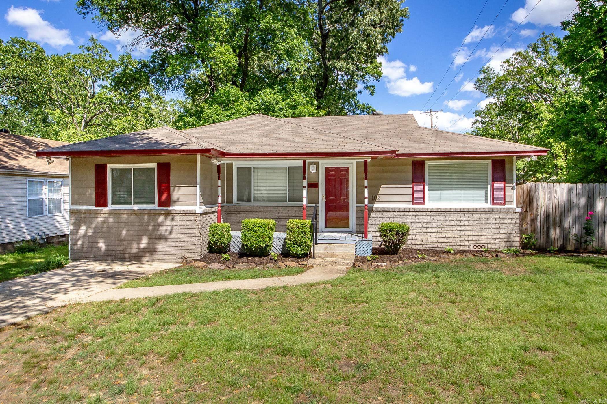 BELLA VISTA - Residential