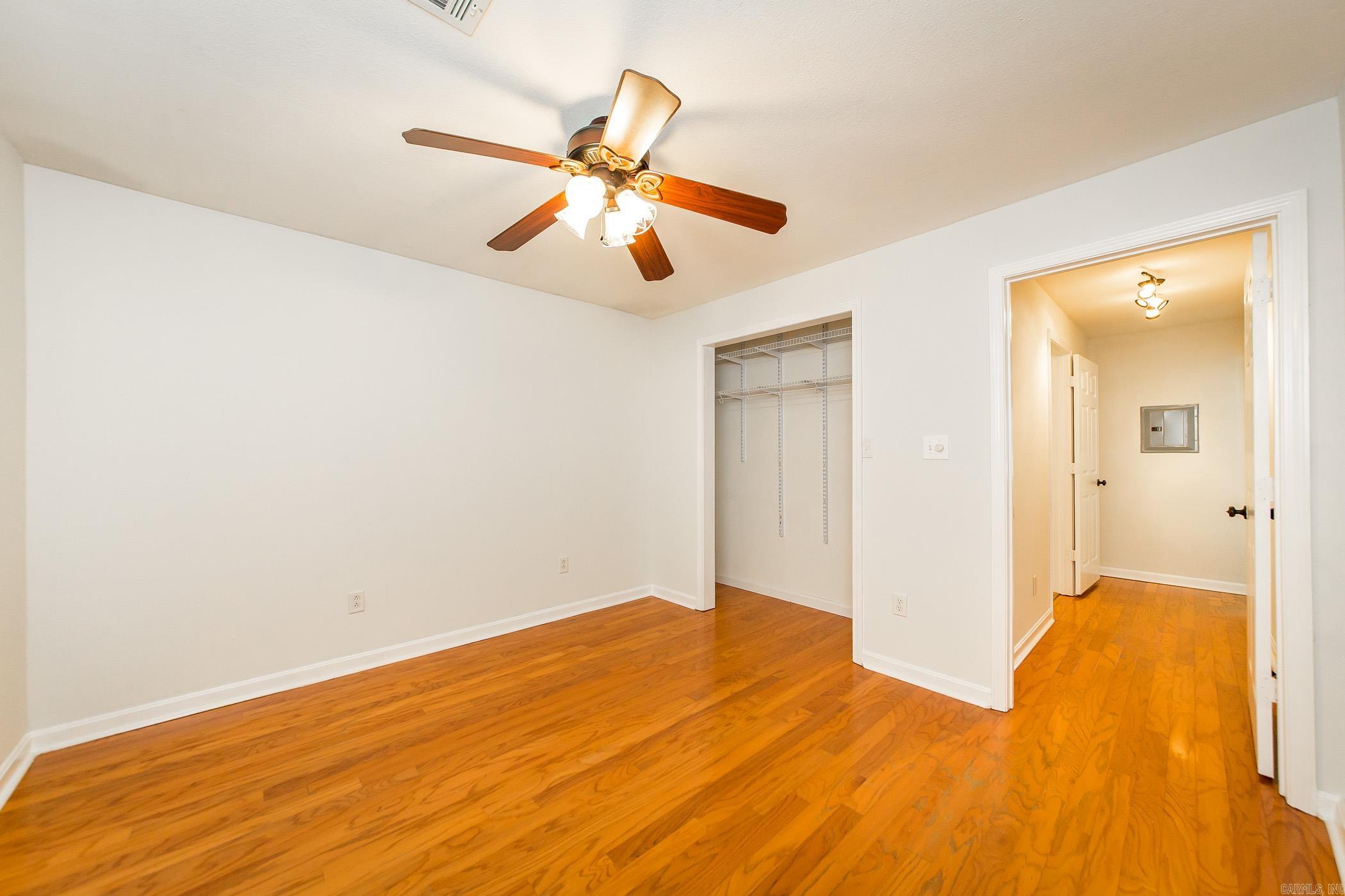 BELLA VISTA - Residential