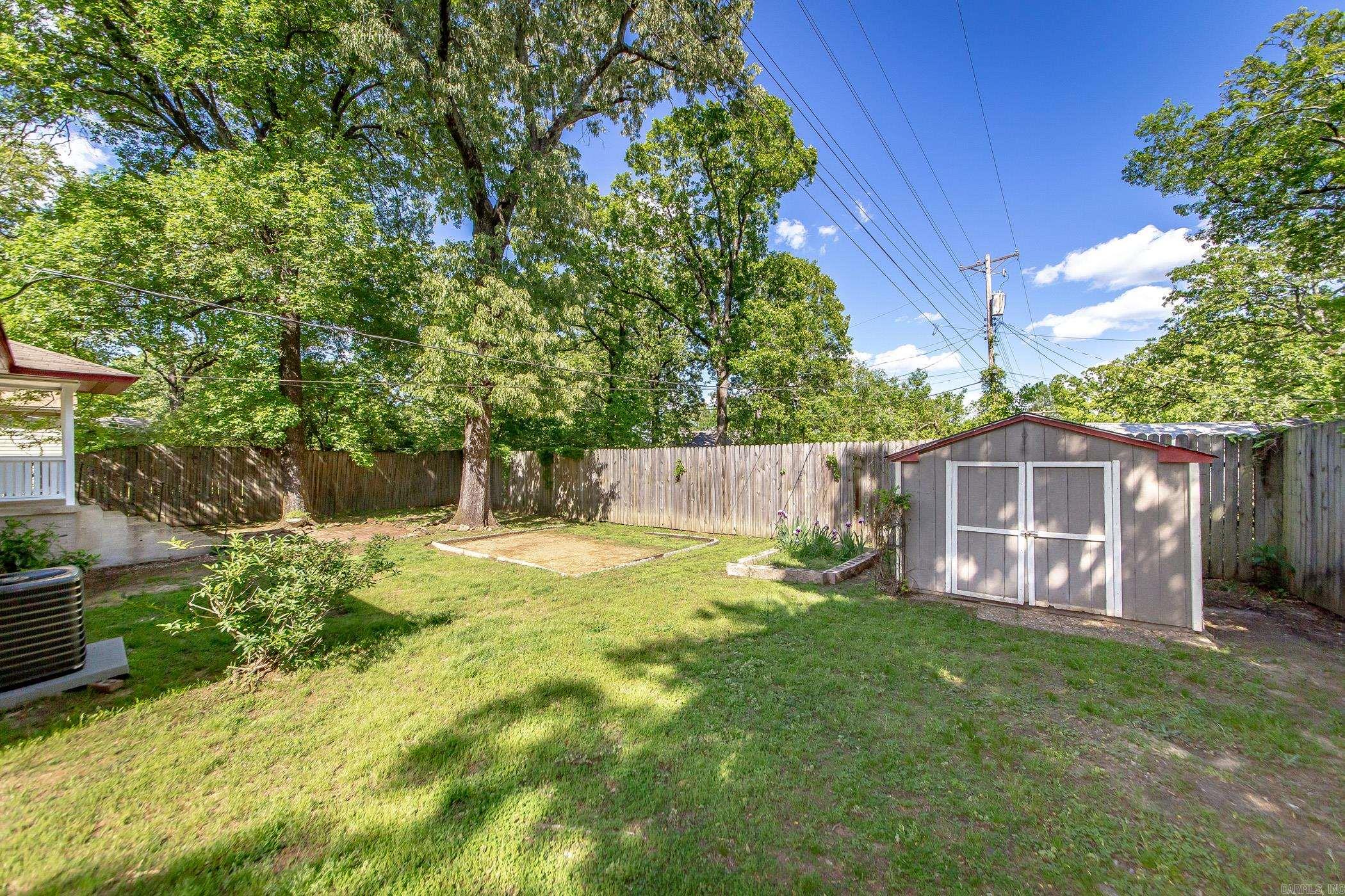 BELLA VISTA - Residential