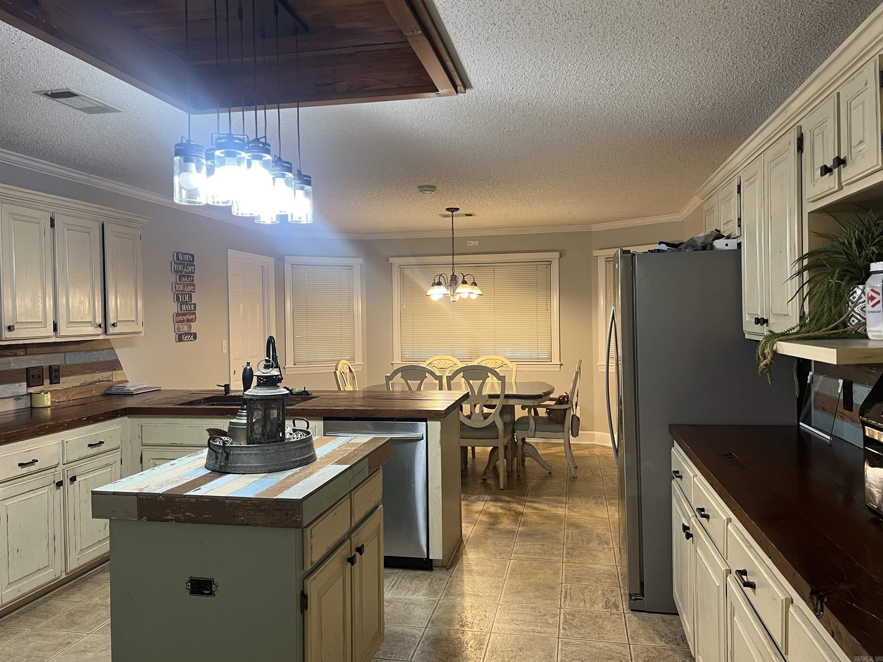 BOASTWOOD SOUTH - Residential