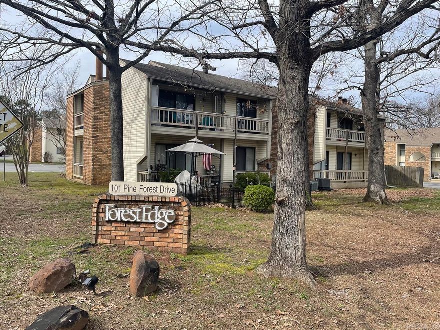 Clean modern look condo in the heart of Maumelle.  Has 2 full bedrooms with two full bathrooms.  Large living area with balcony access in master bedroom and living room.  An outdoor storage area for seasonal items.    Walking trails right next to Condos.  Maumelle trails can put you in walking distance of many key areas.  Locations within walking distance are Pine Forest Elementary School, Maumelle Charter School, Public Library, Lake Valencia, and Public Pool.