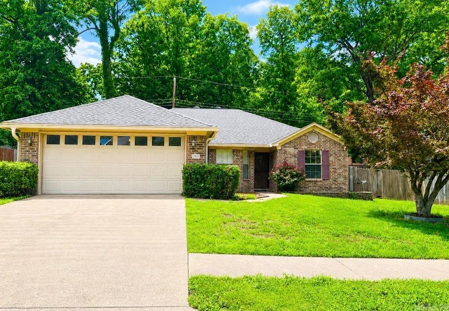 Move-in ready 3 BD/2 BA single-level home in Bryant! This inviting, turn-key single story retreat welcomes you with effortless one-level living, brand-new flooring, and fresh paint. Fall in love with the cozy gas fireplace and bright open kitchen with newer appliances. Relax in your peaceful primary suite with a whirlpool tub. Features a 2023 roof and fenced yard. Superb accessible location in Northridge subdivision near Hwy 5 and schools. More photos to follow.