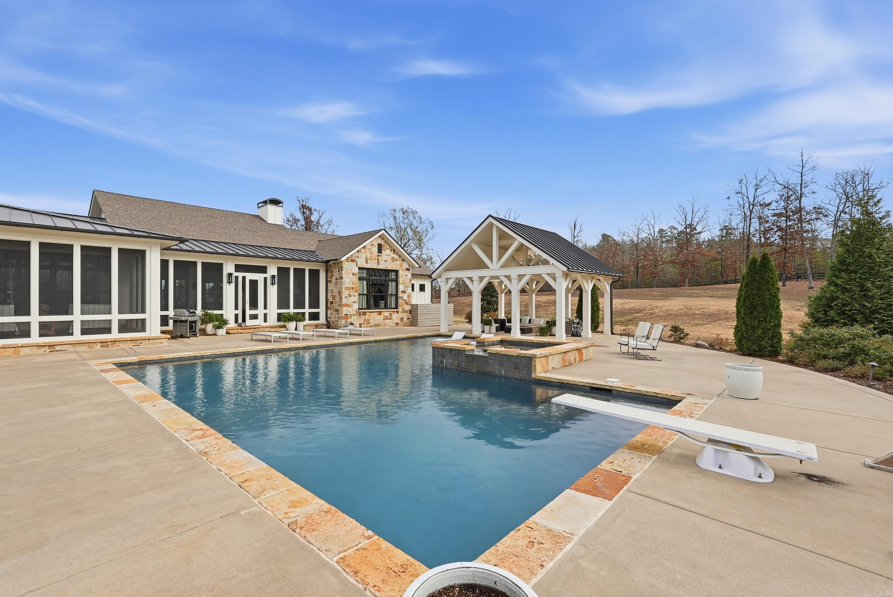 Roland - Residential