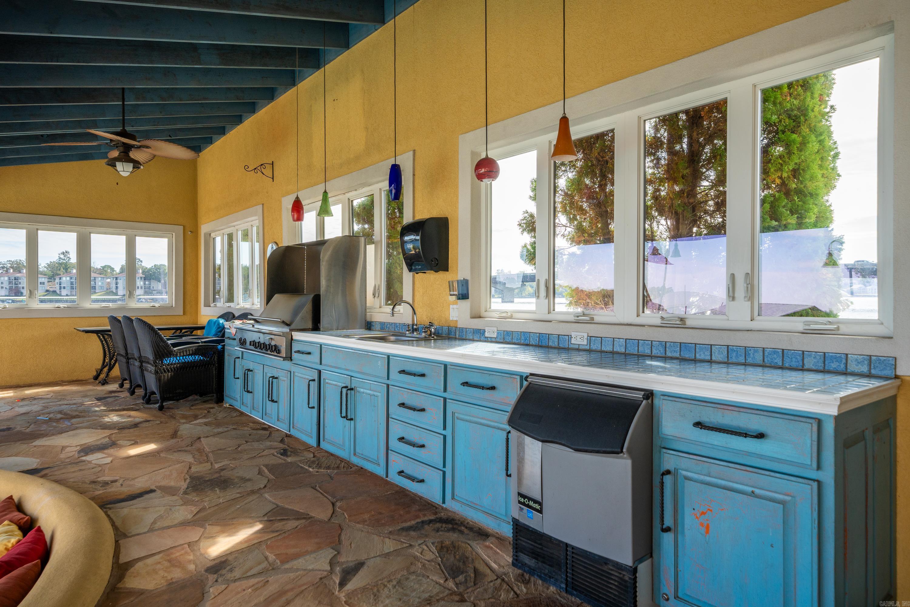 FIESTA BAY HPR - Residential