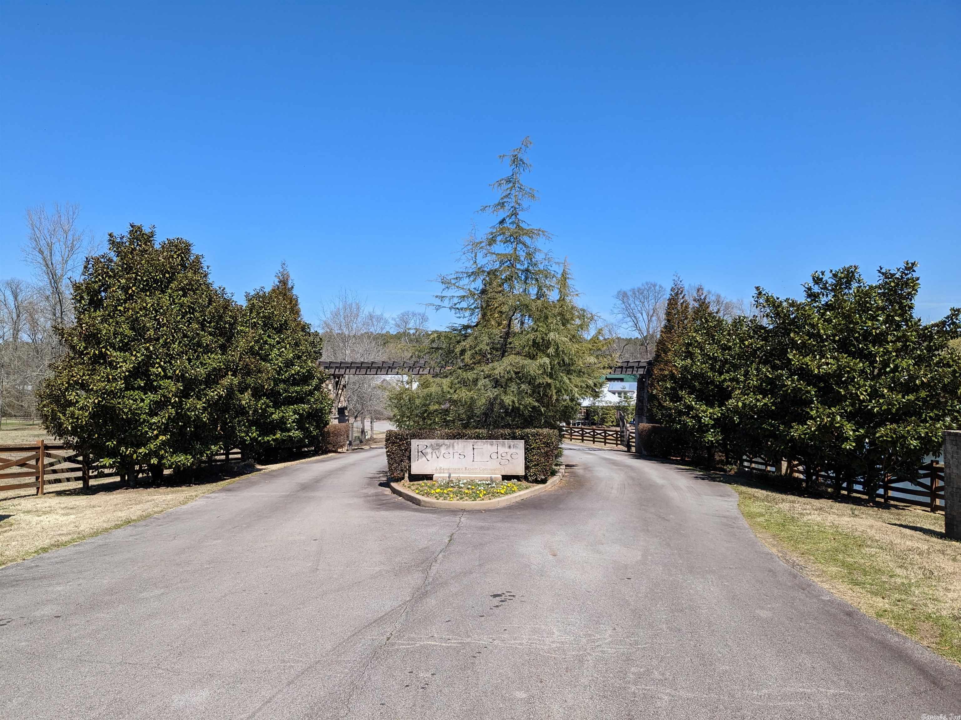 Rivers Edge - Land