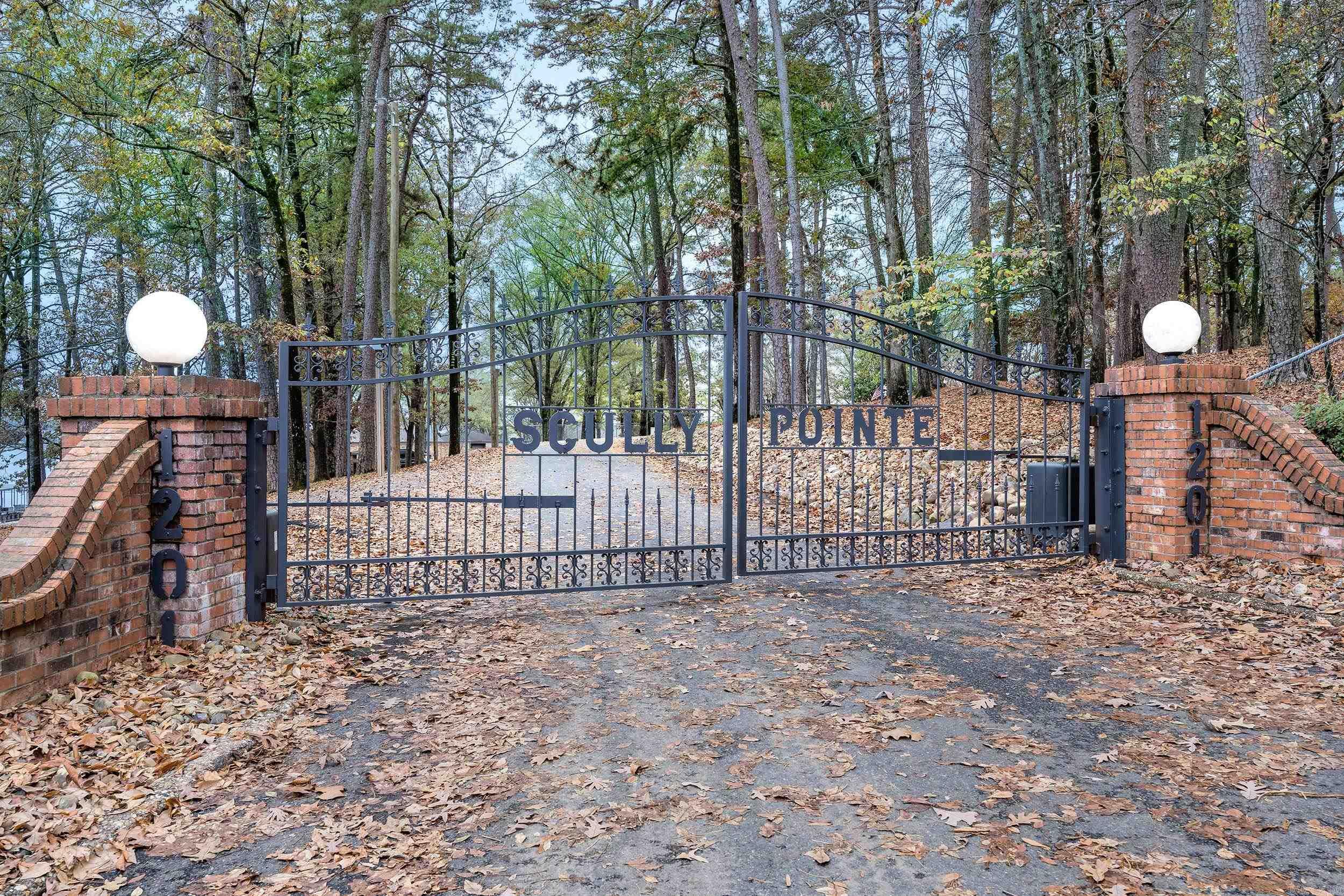 Scully Pointe - Residential