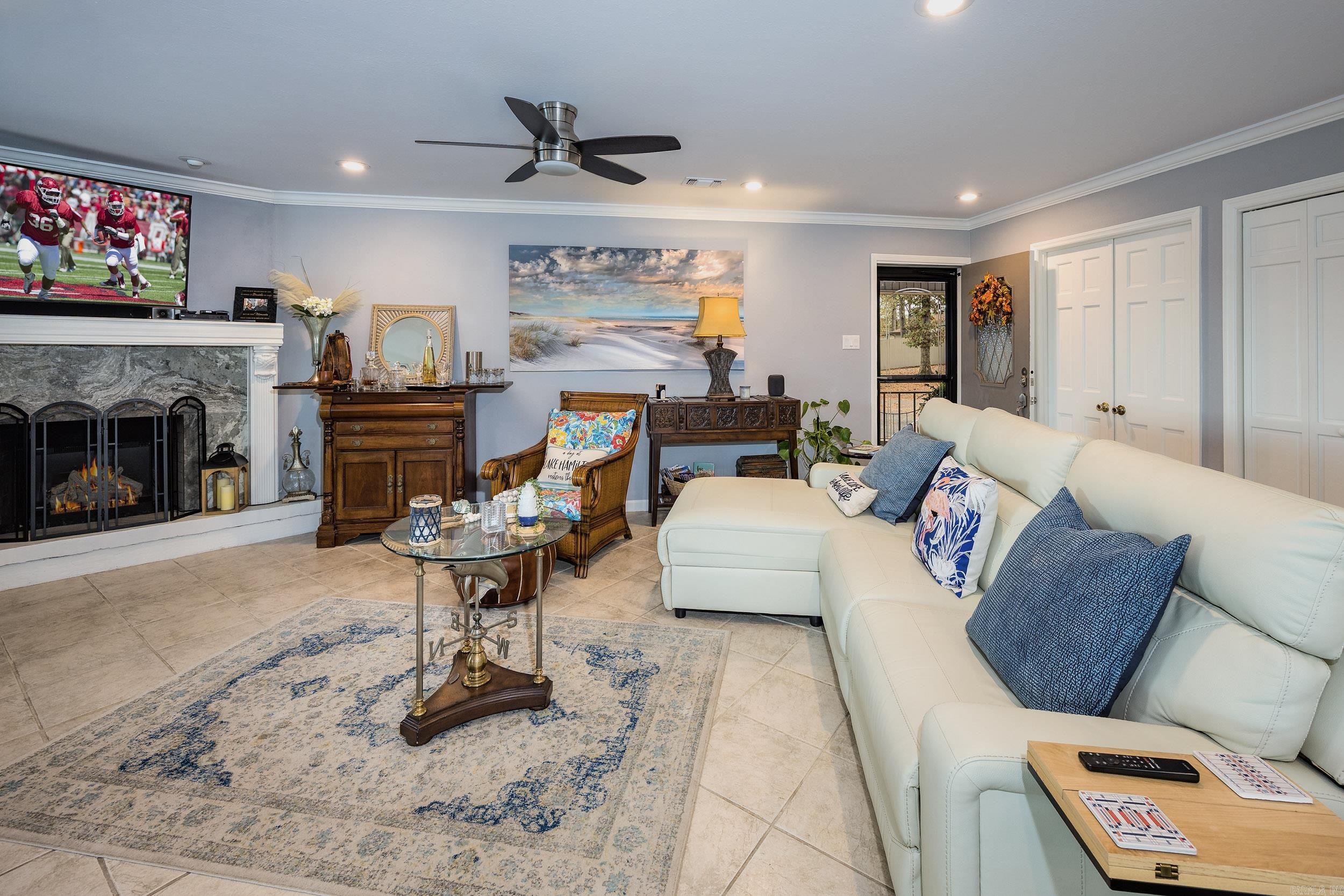 Scully Pointe - Residential