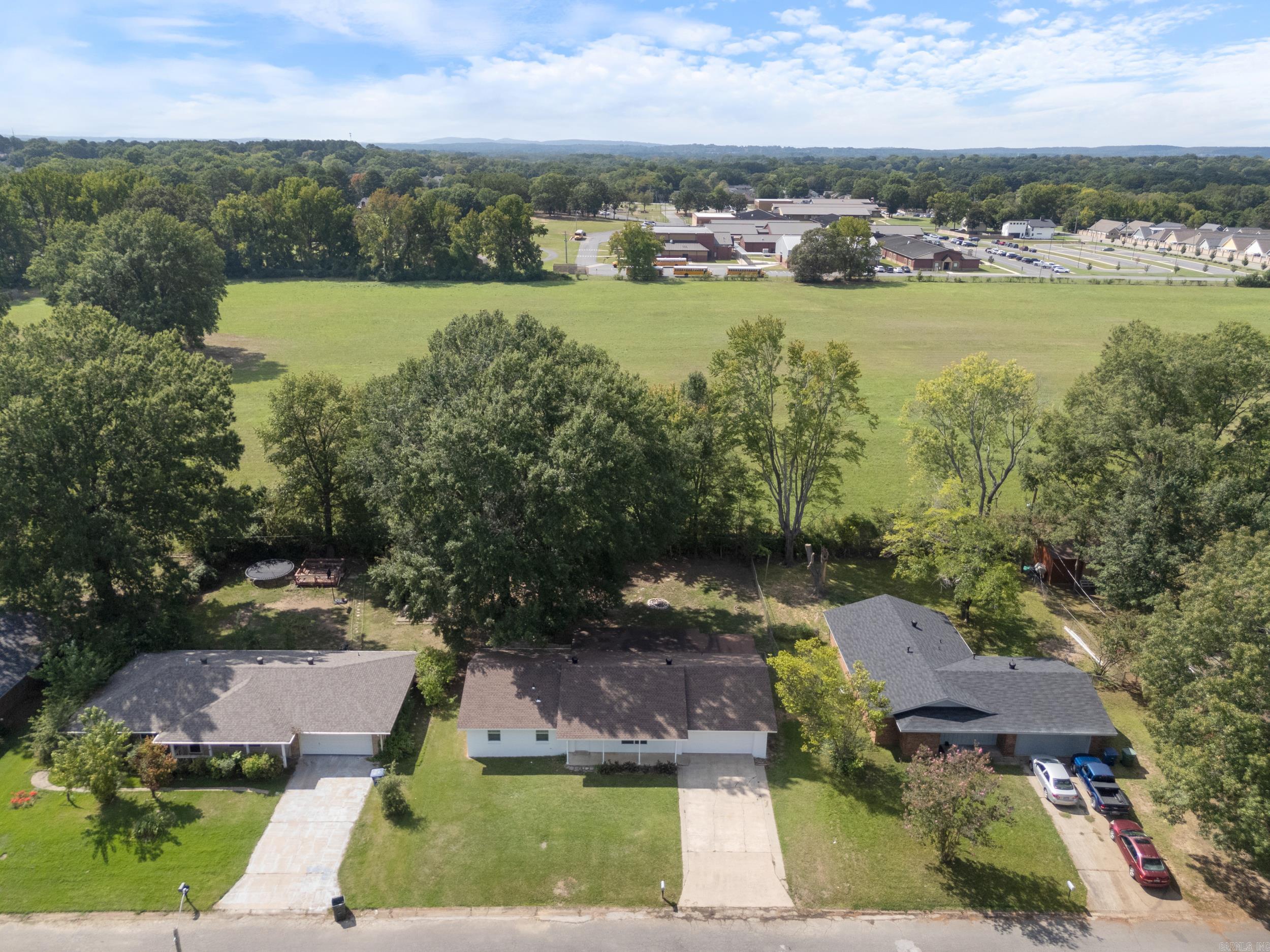 WEST GATE - Residential