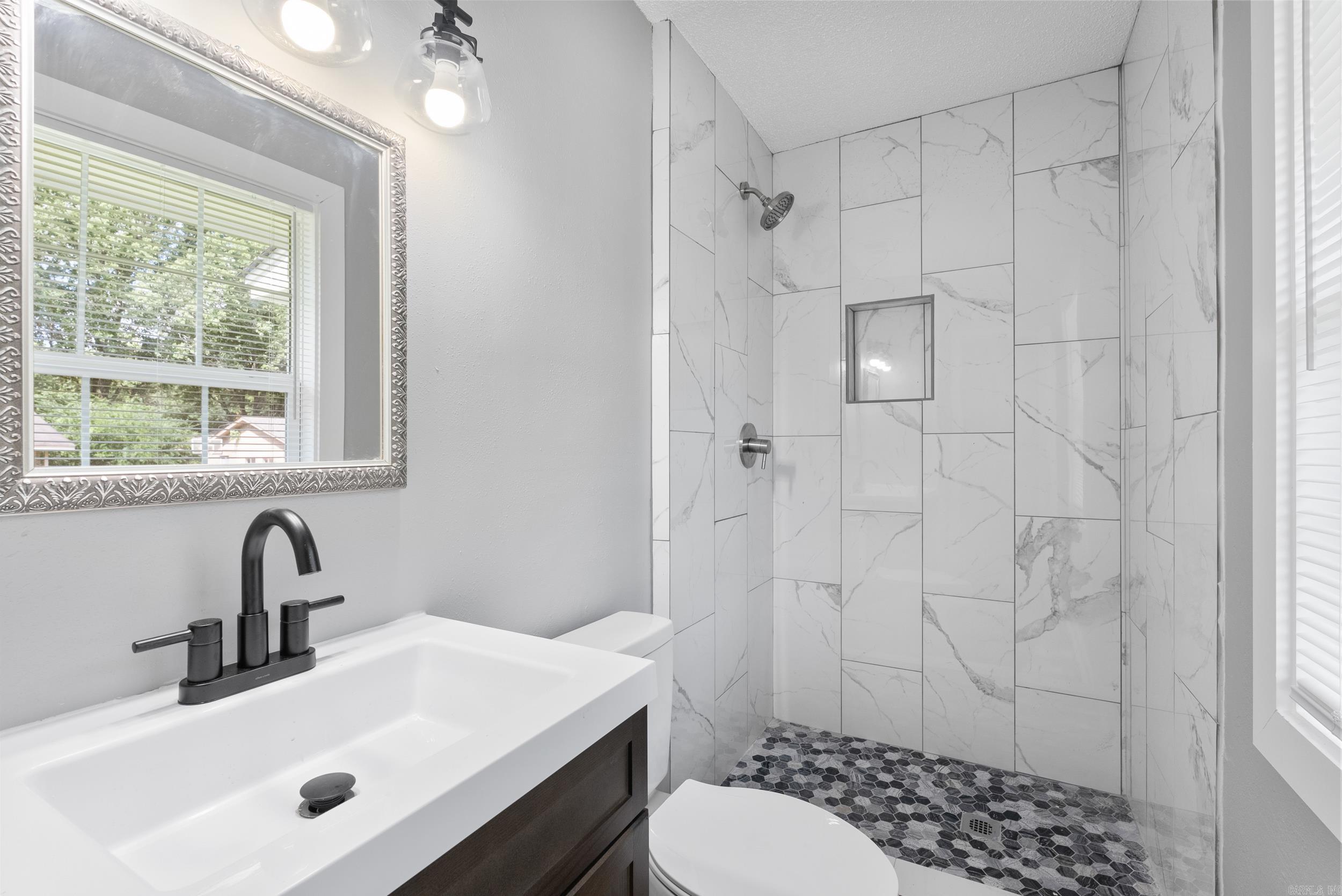 WEST GATE - Residential