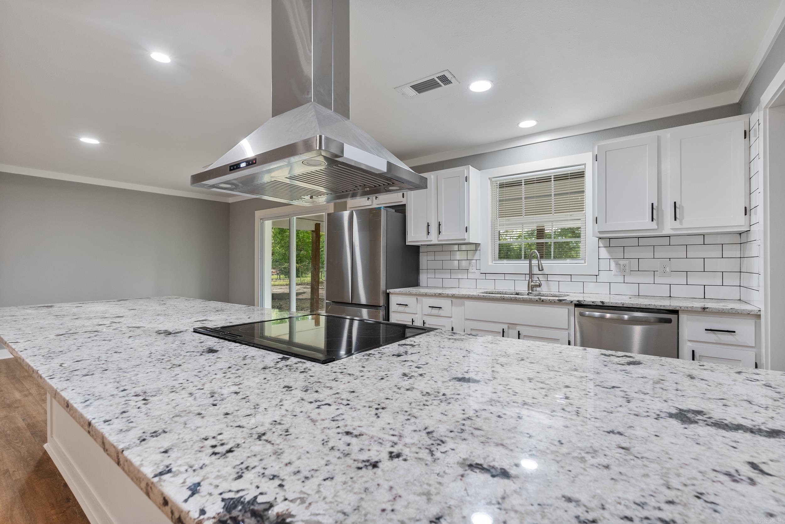 WEST GATE - Residential