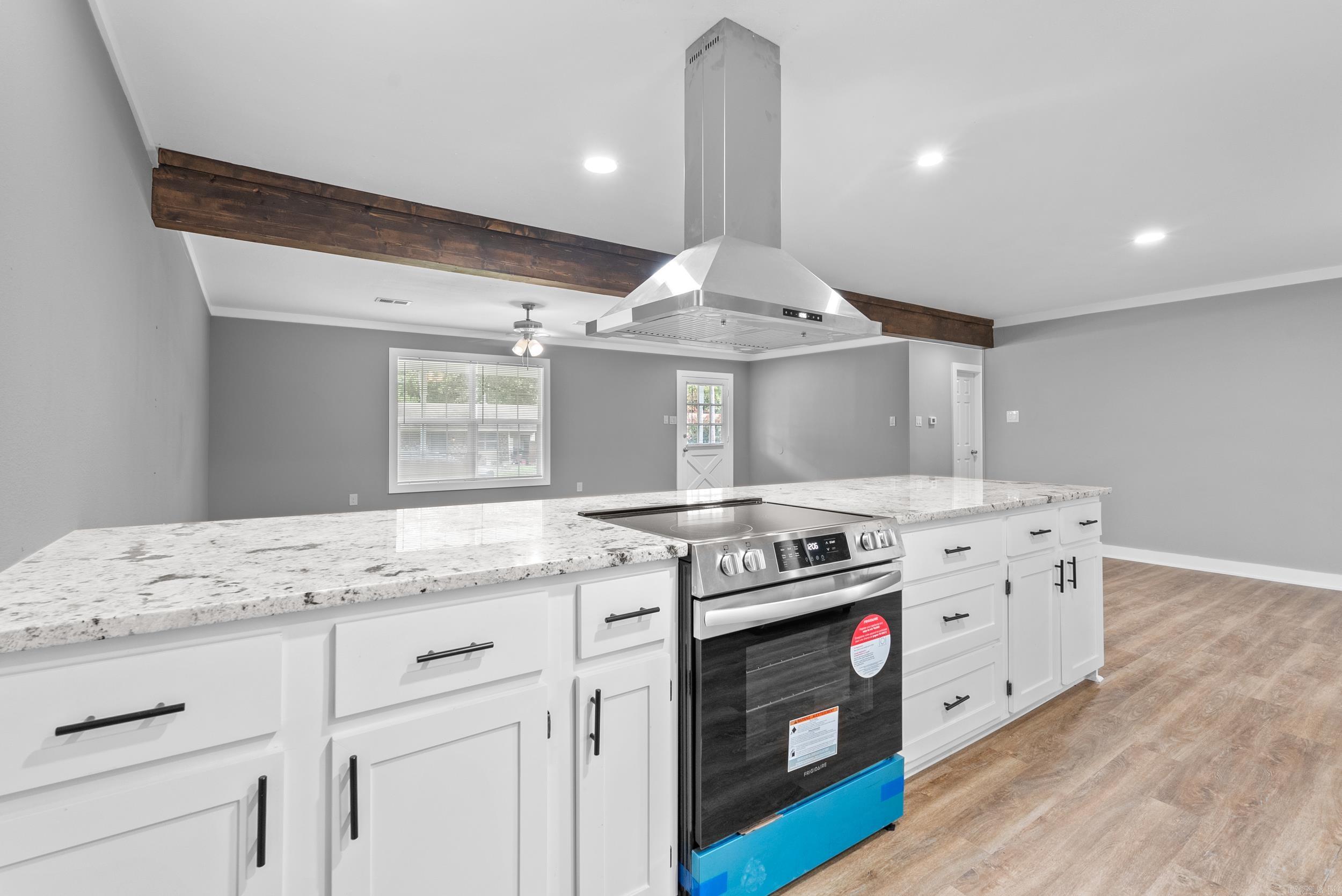 WEST GATE - Residential