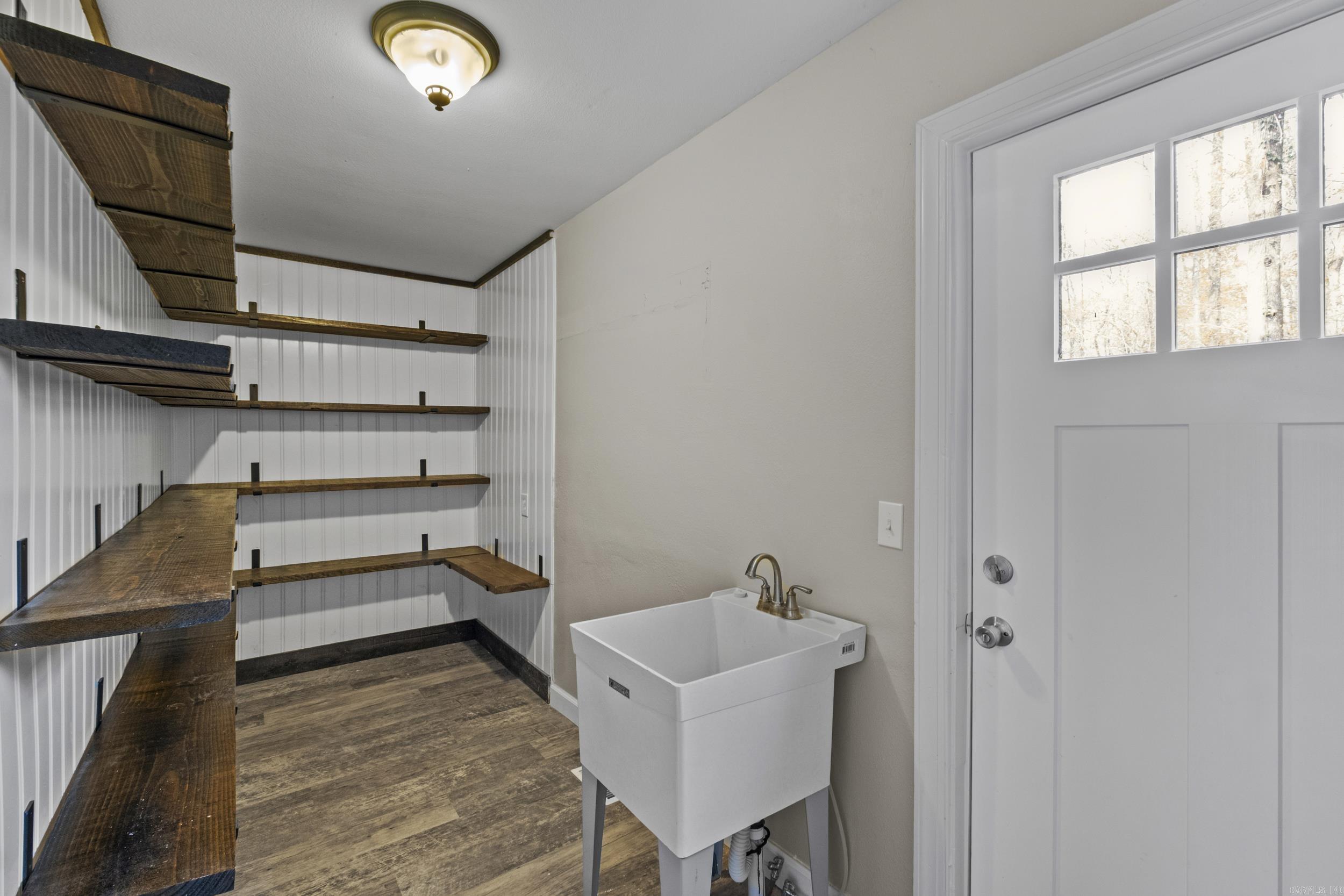 Lake Farm Annex - Residential