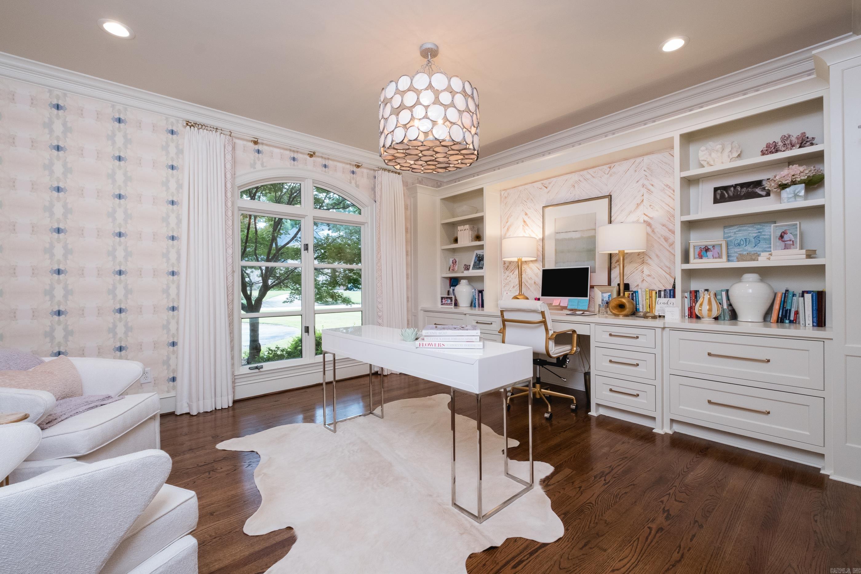 CHENAL VALLEY BRETAGNE CIRCLE - Residential