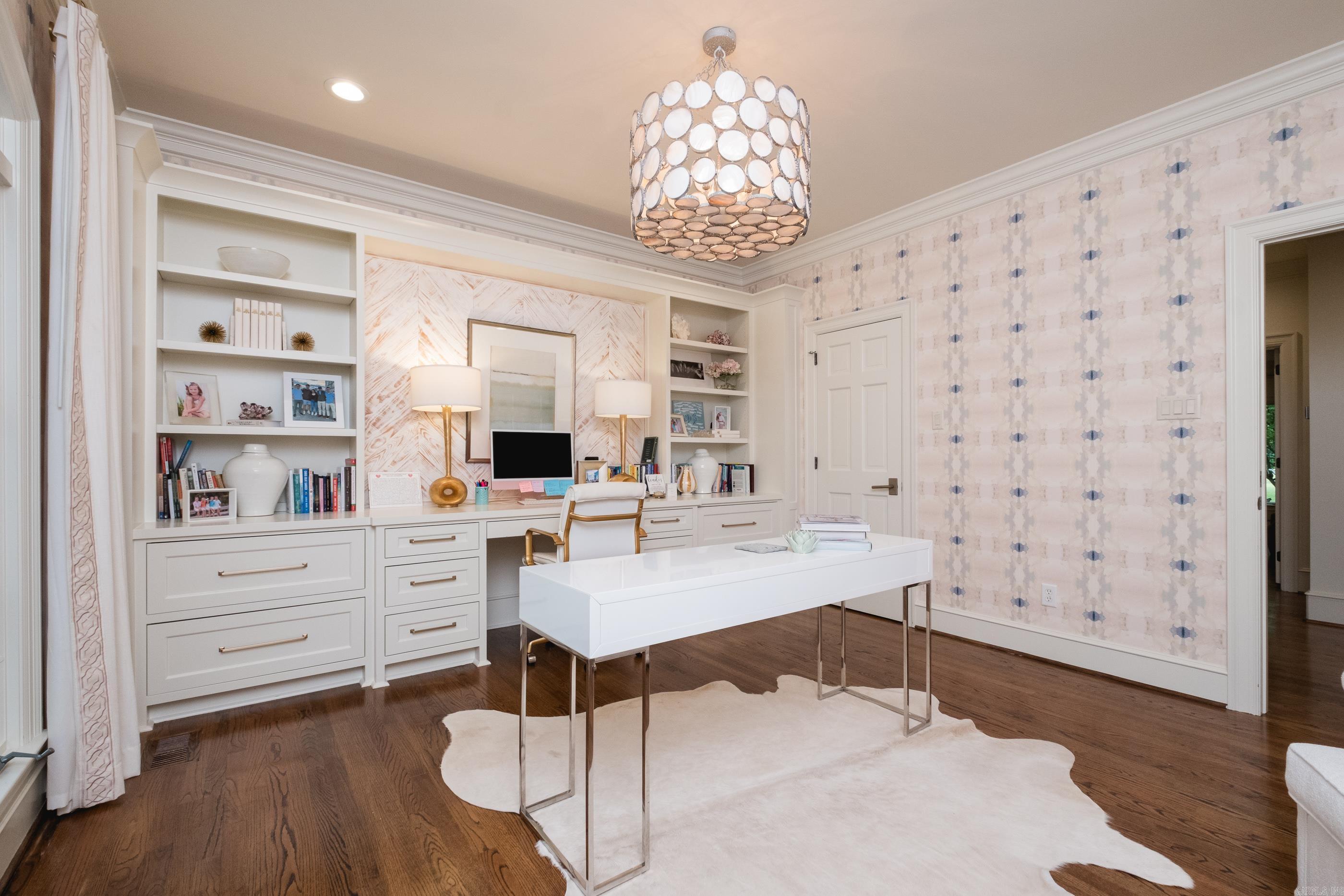 CHENAL VALLEY BRETAGNE CIRCLE - Residential