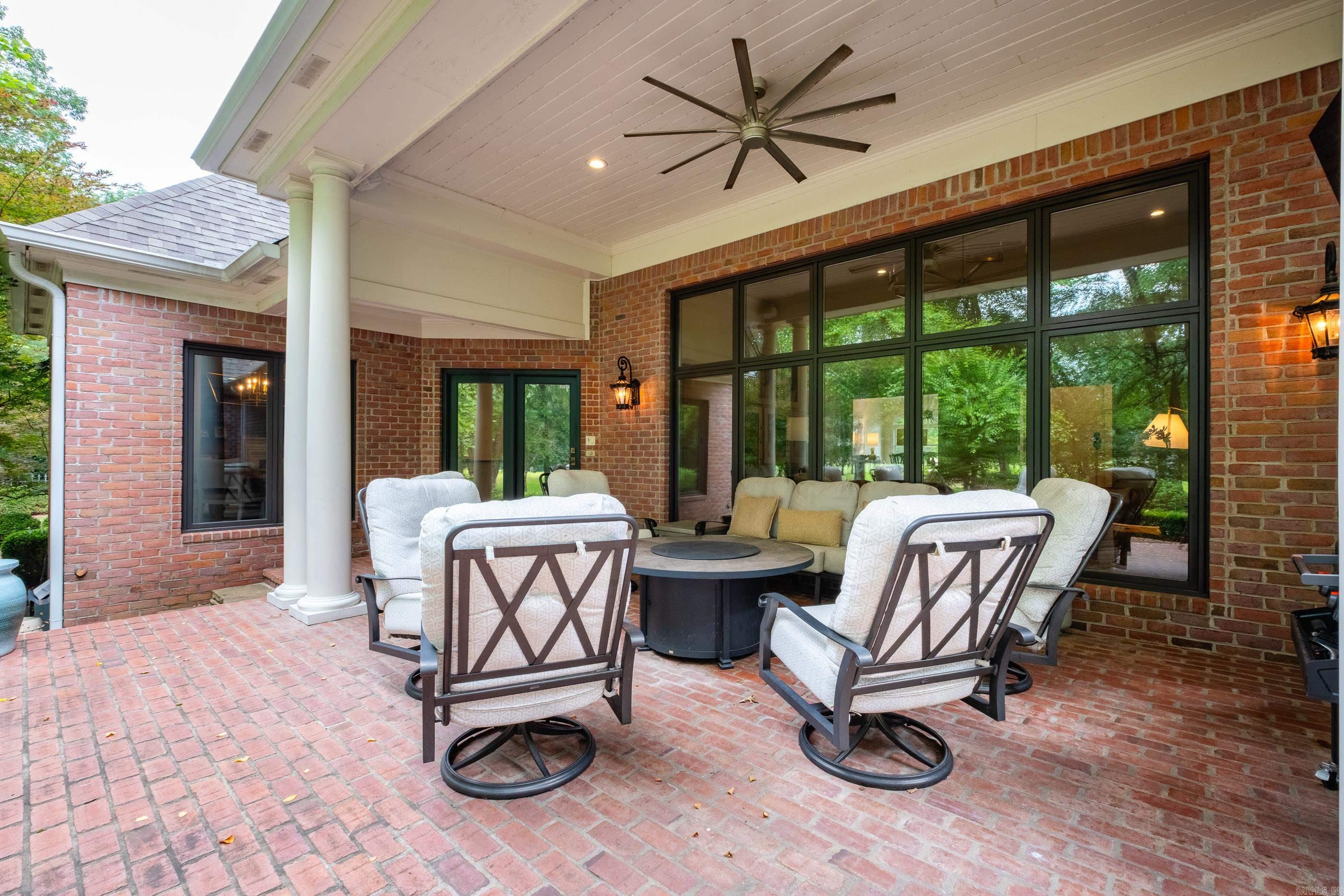 CHENAL VALLEY BRETAGNE CIRCLE - Residential