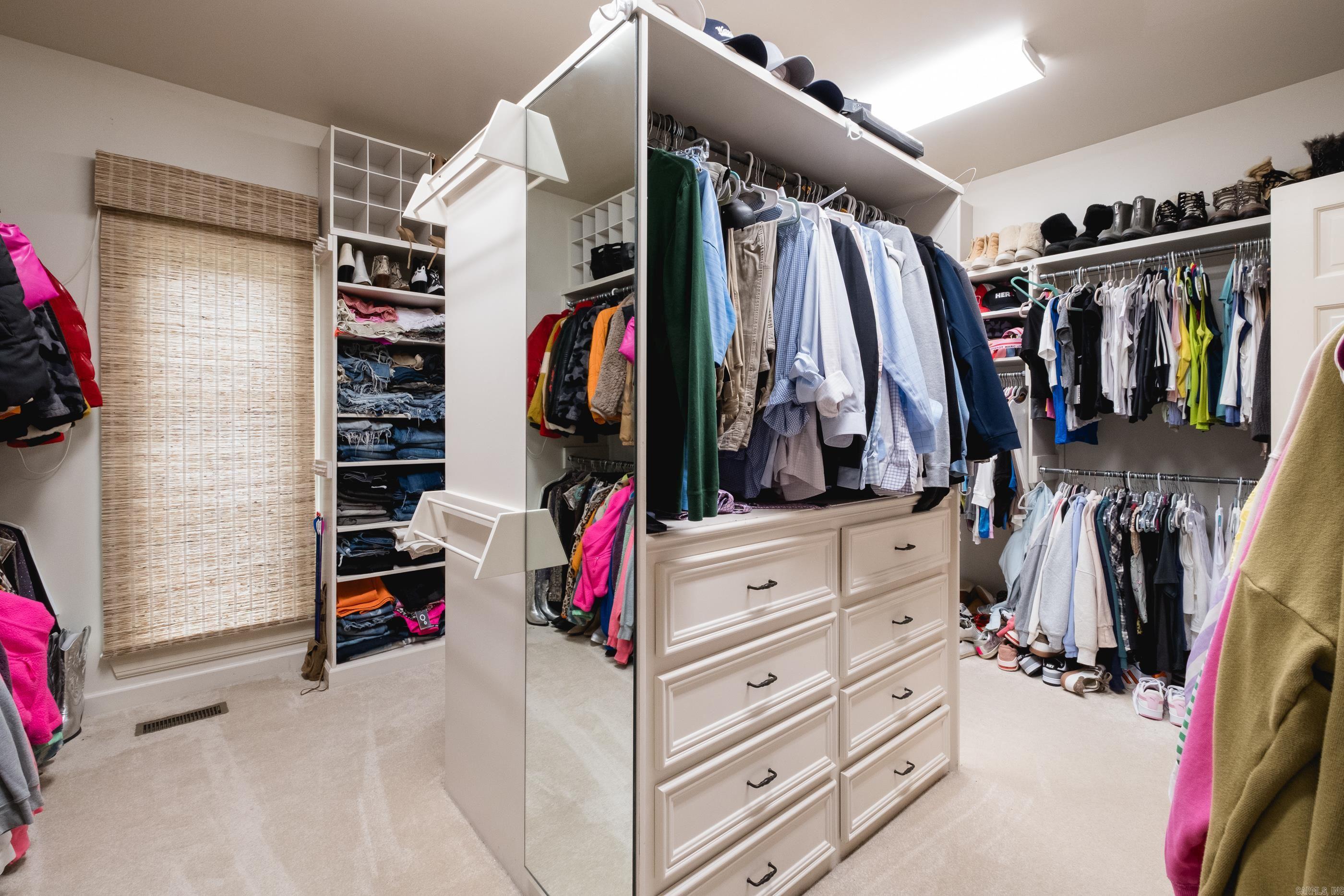 CHENAL VALLEY BRETAGNE CIRCLE - Residential