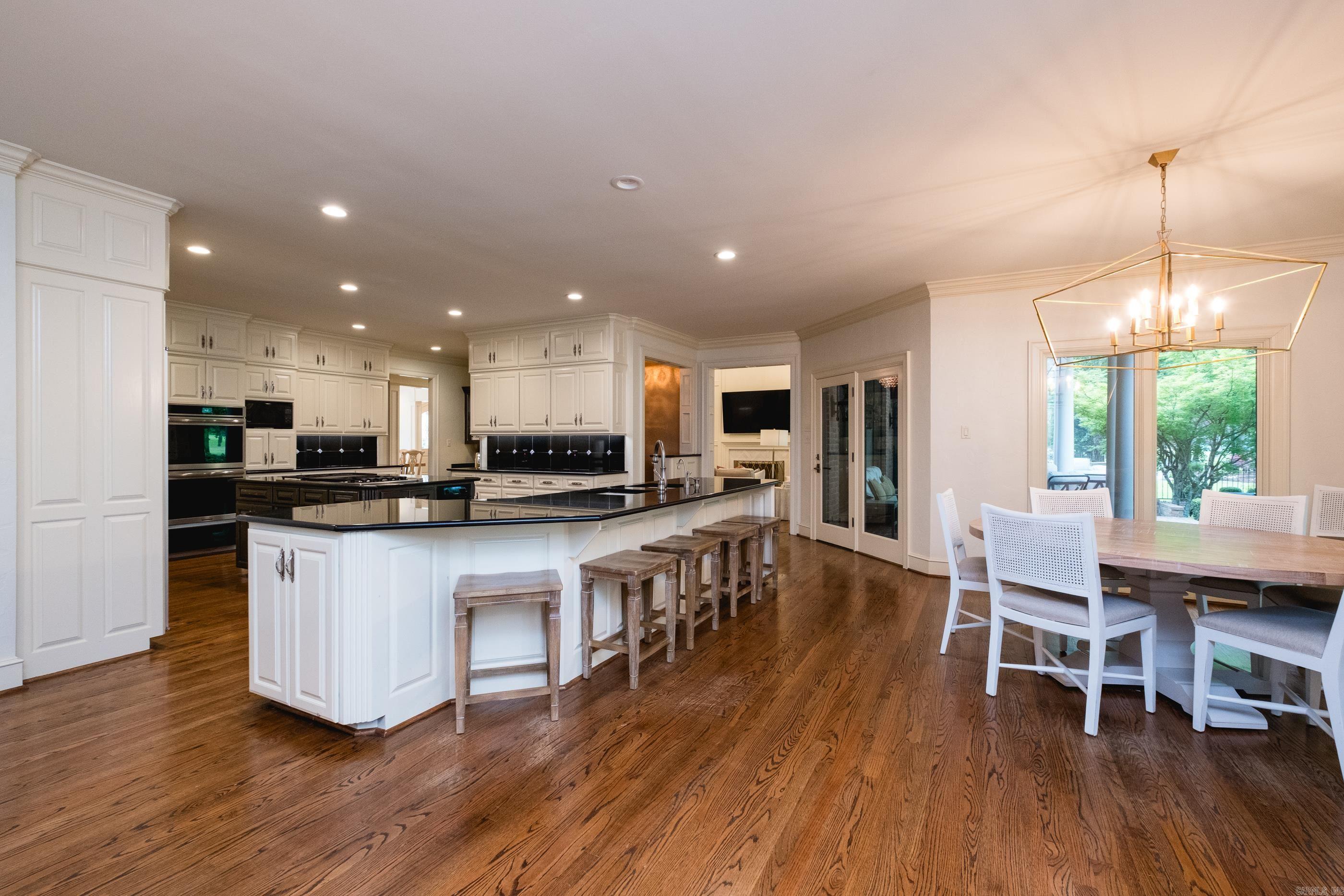 CHENAL VALLEY BRETAGNE CIRCLE - Residential