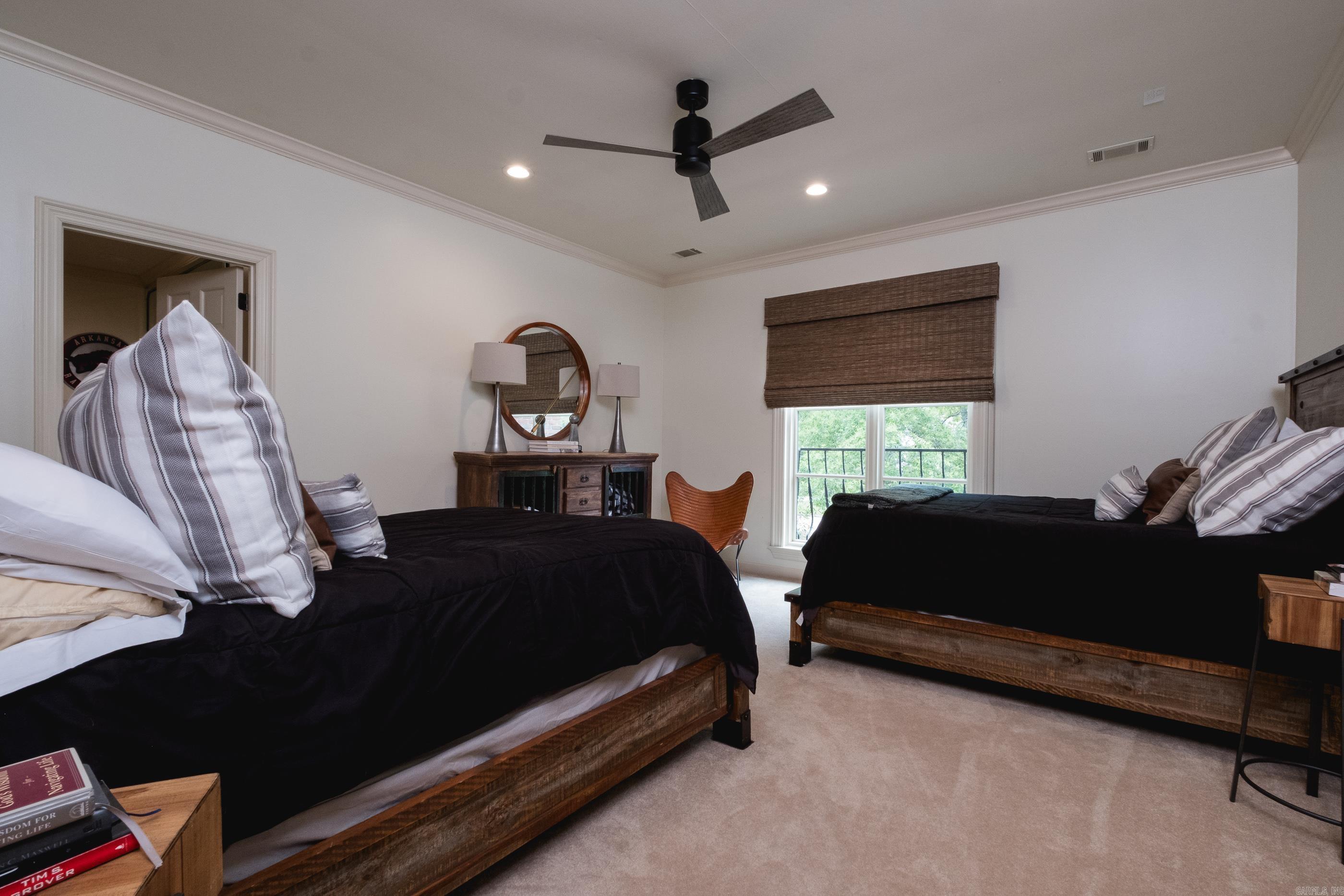 CHENAL VALLEY BRETAGNE CIRCLE - Residential