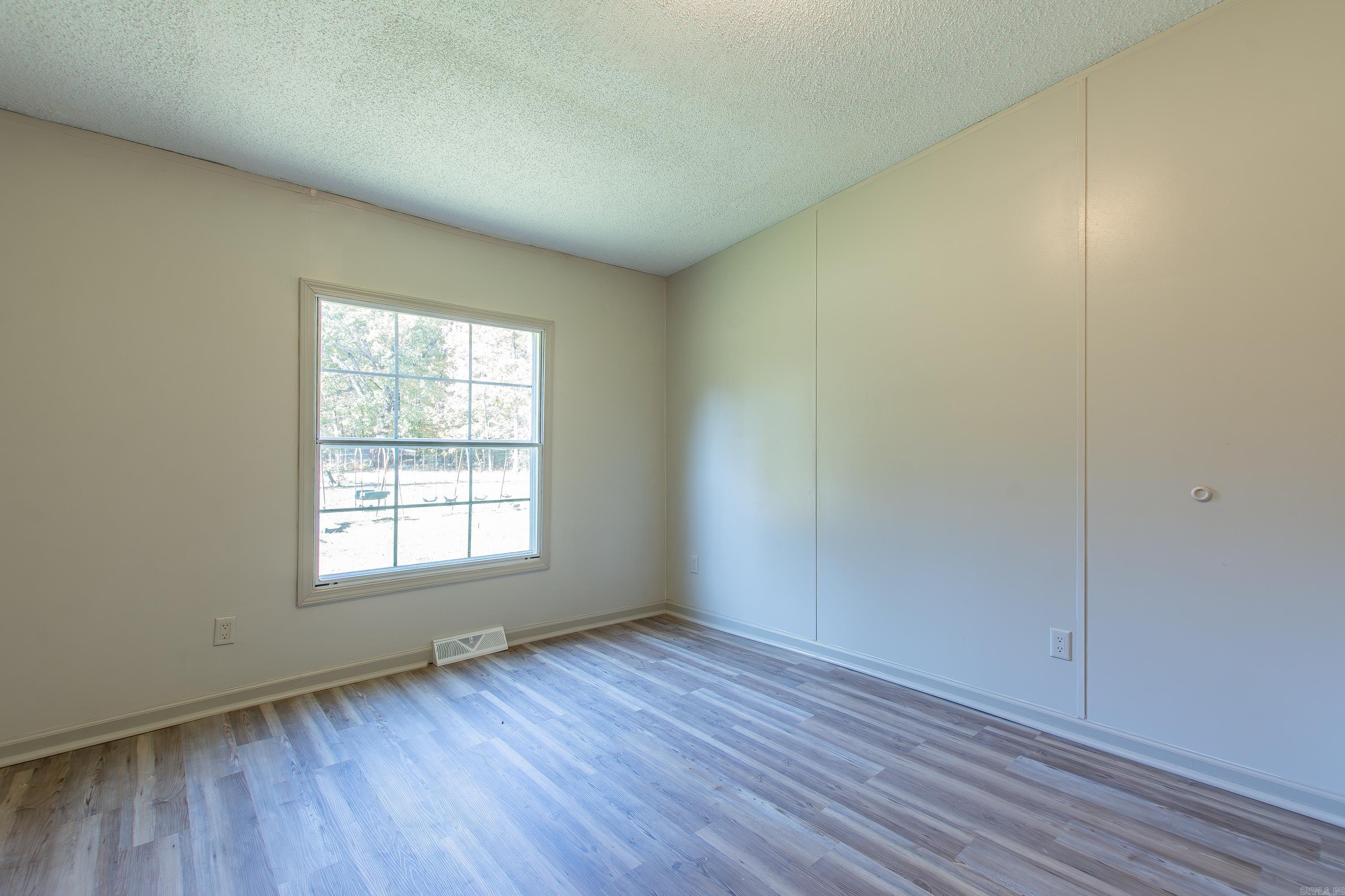 SHERMAN HILL - Residential