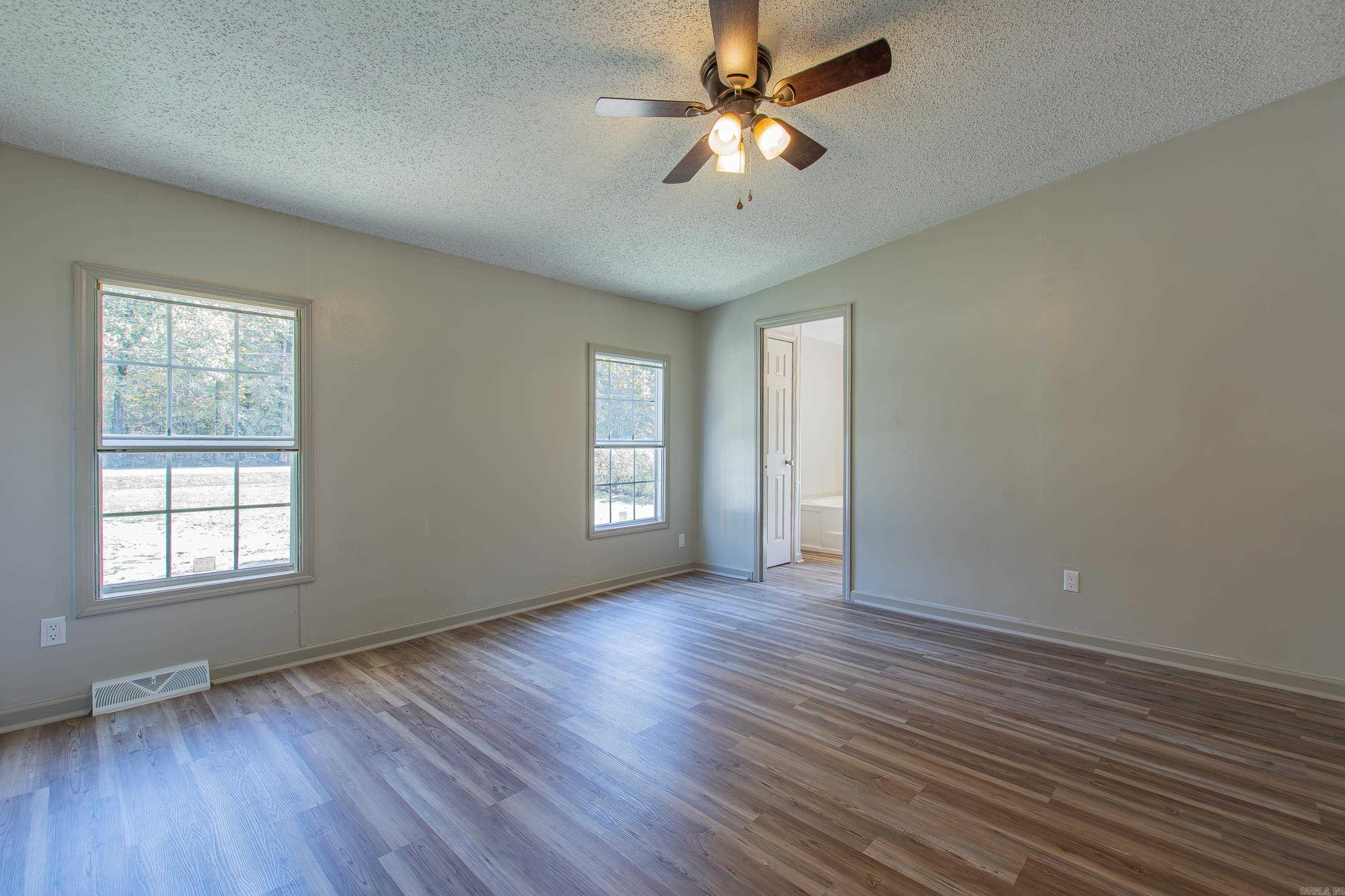 SHERMAN HILL - Residential