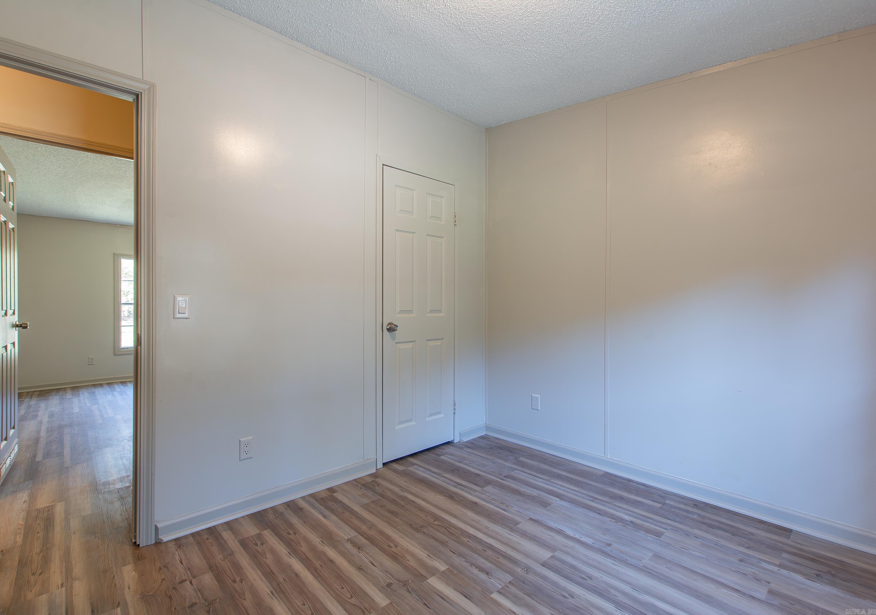 SHERMAN HILL - Residential