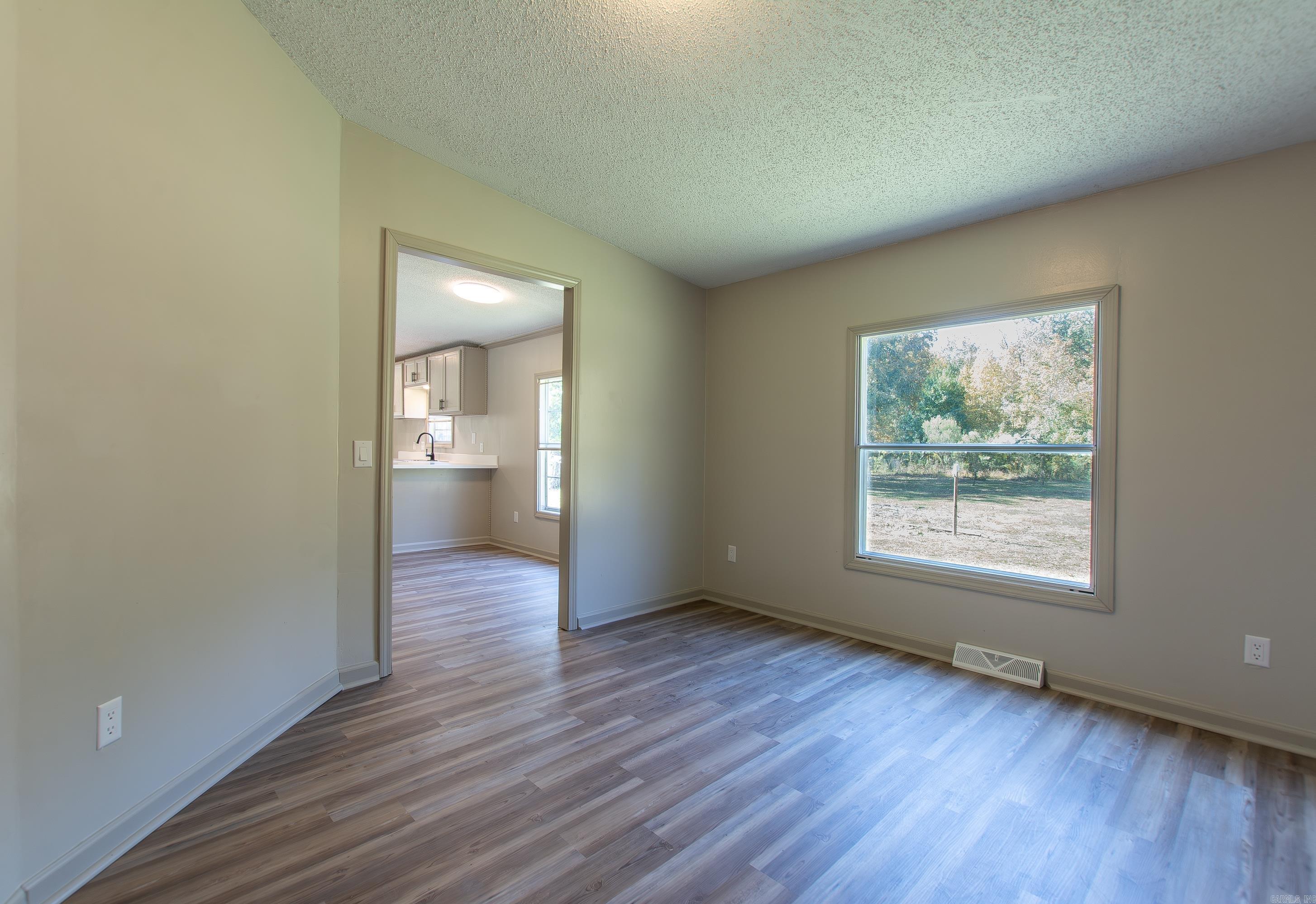 SHERMAN HILL - Residential