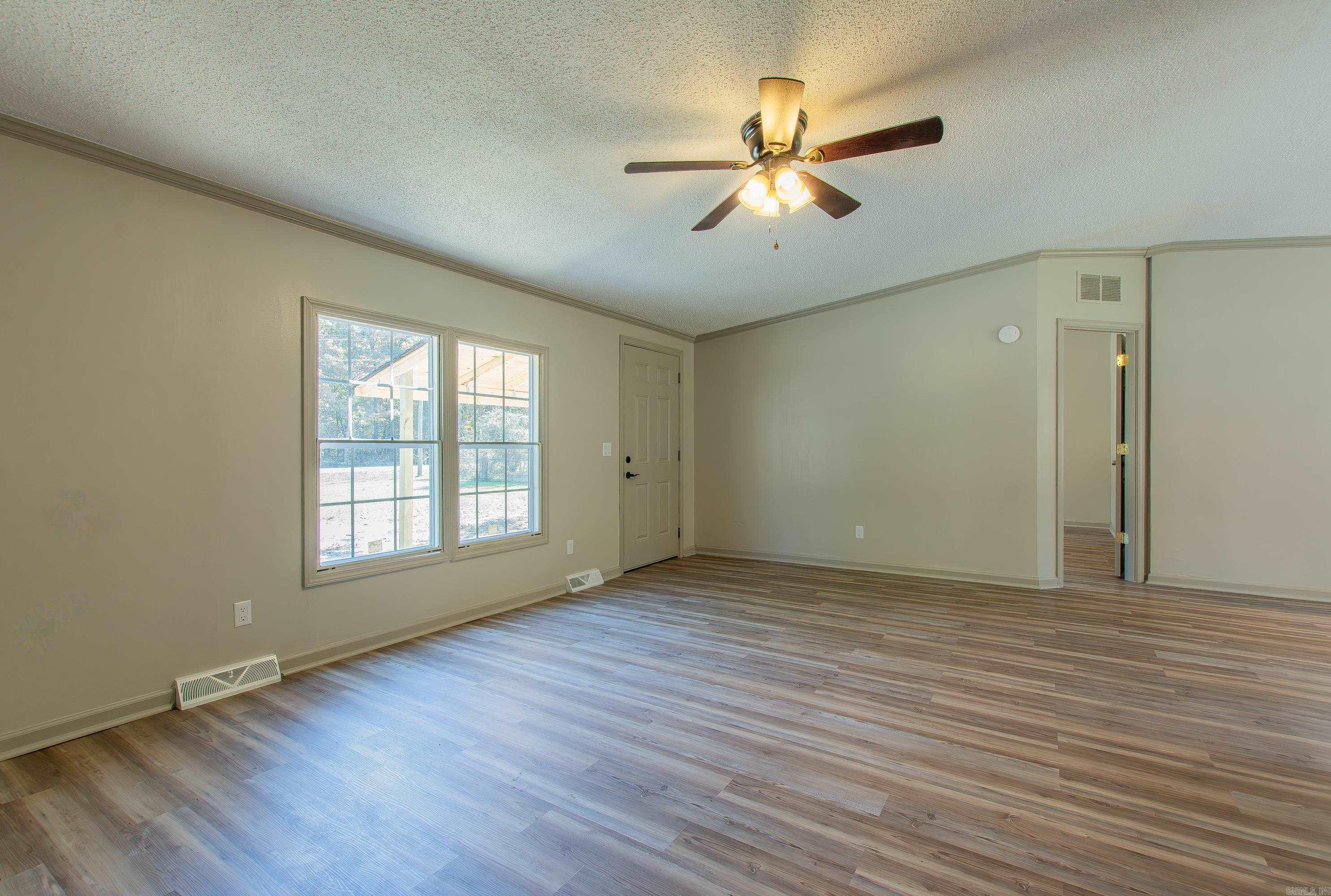 SHERMAN HILL - Residential