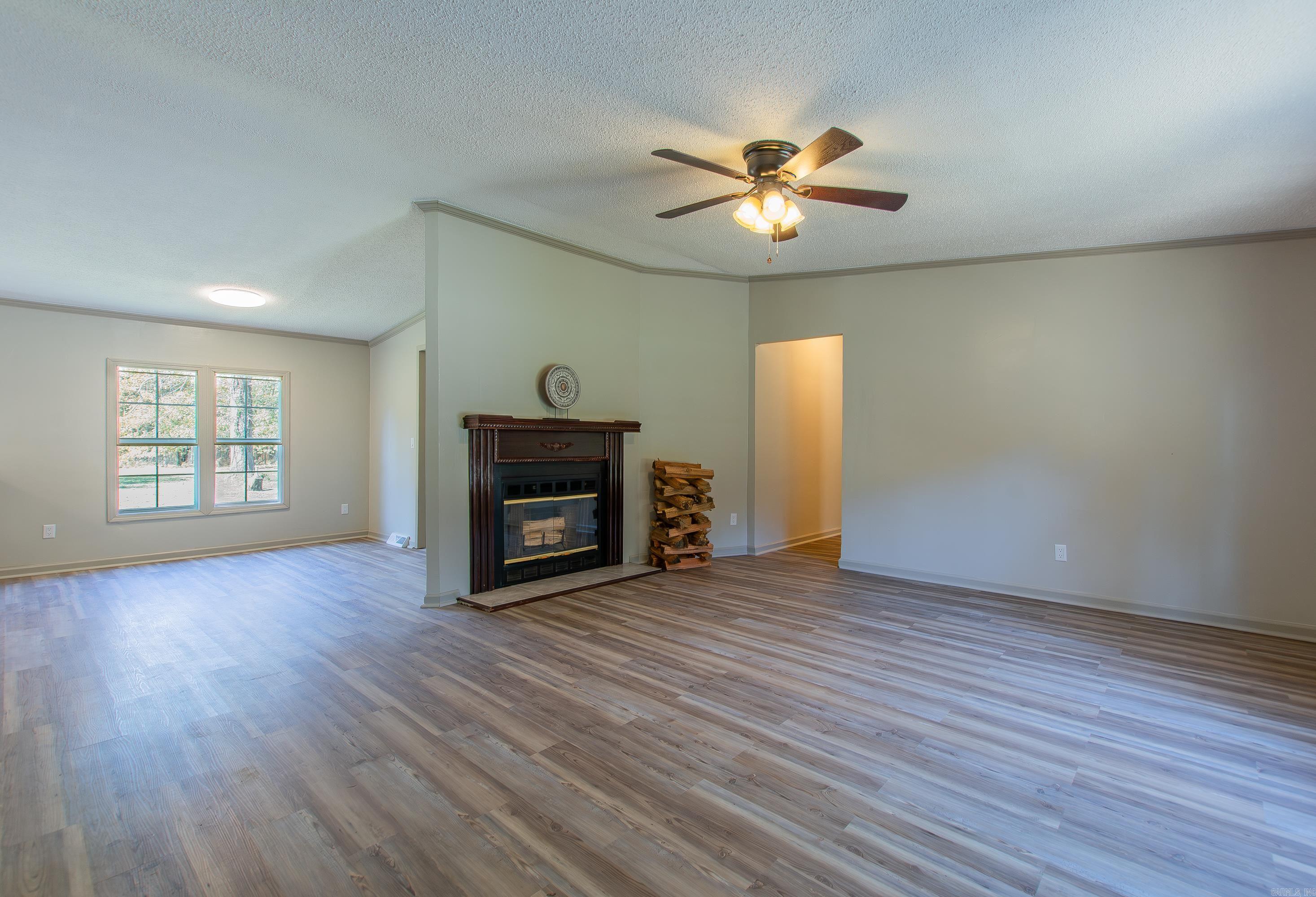 SHERMAN HILL - Residential