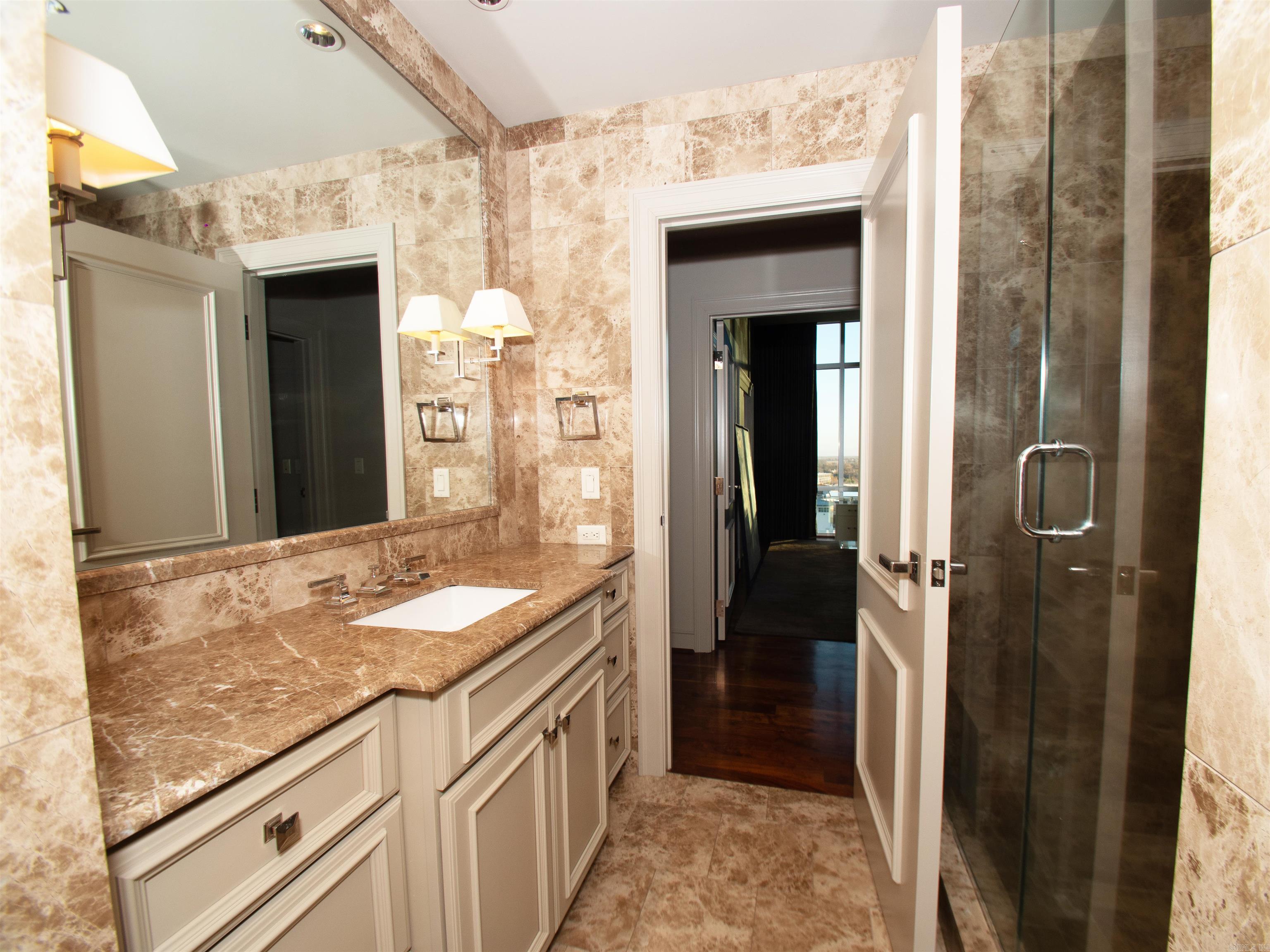 300 THIRD HPR - Residential