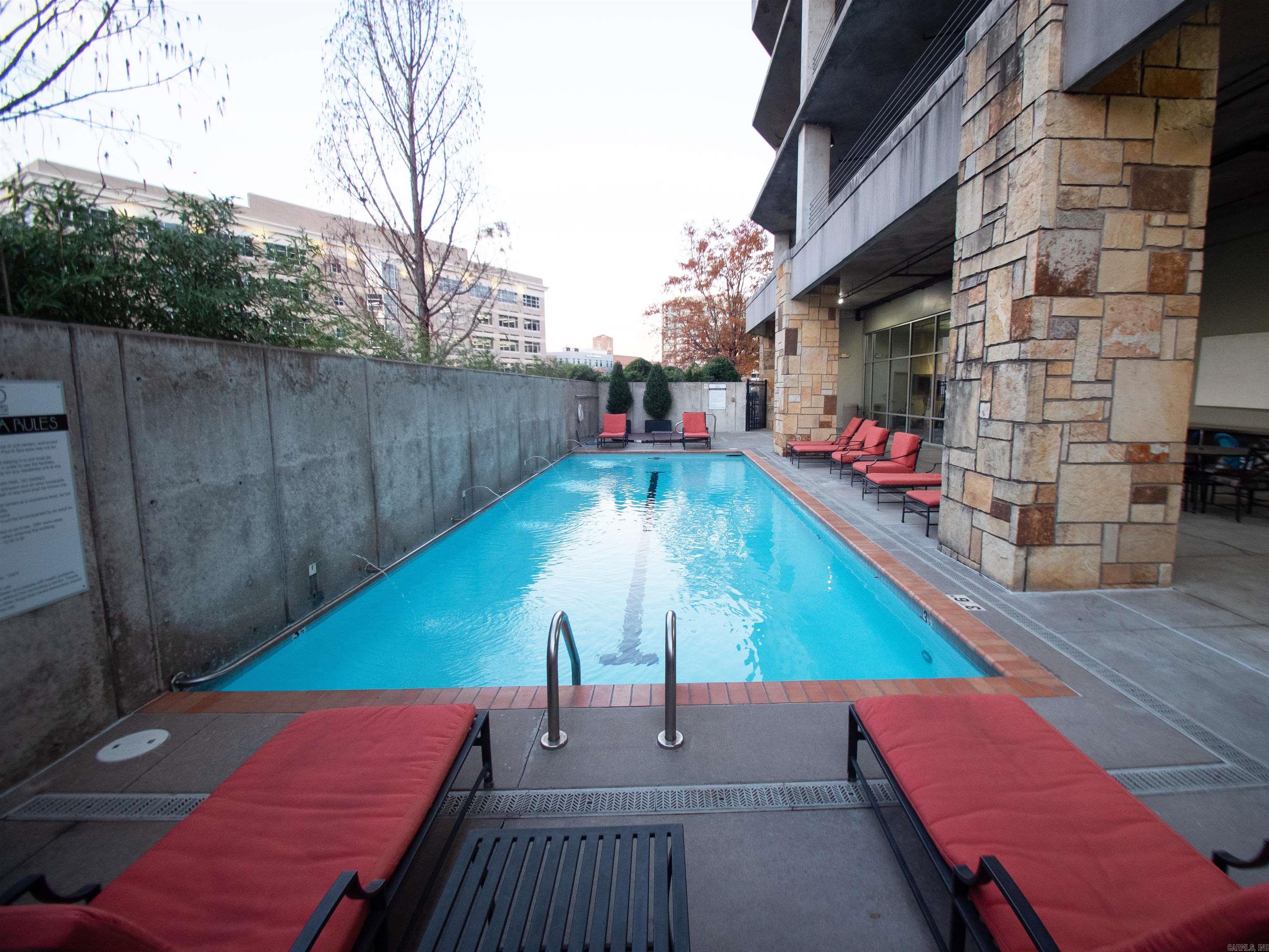 300 THIRD HPR - Residential