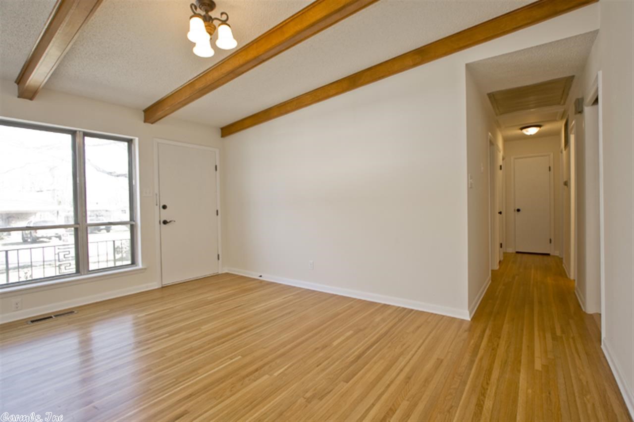 INDIAN HILLS - Residential