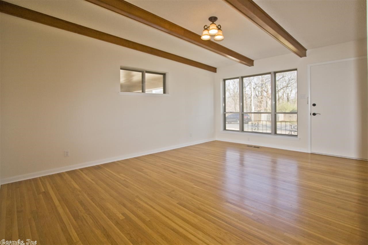 INDIAN HILLS - Residential