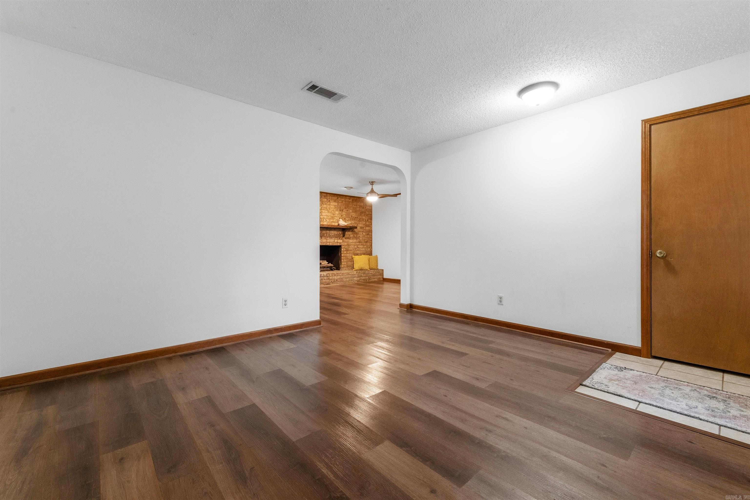 NORTH HILLS MANOR - Residential