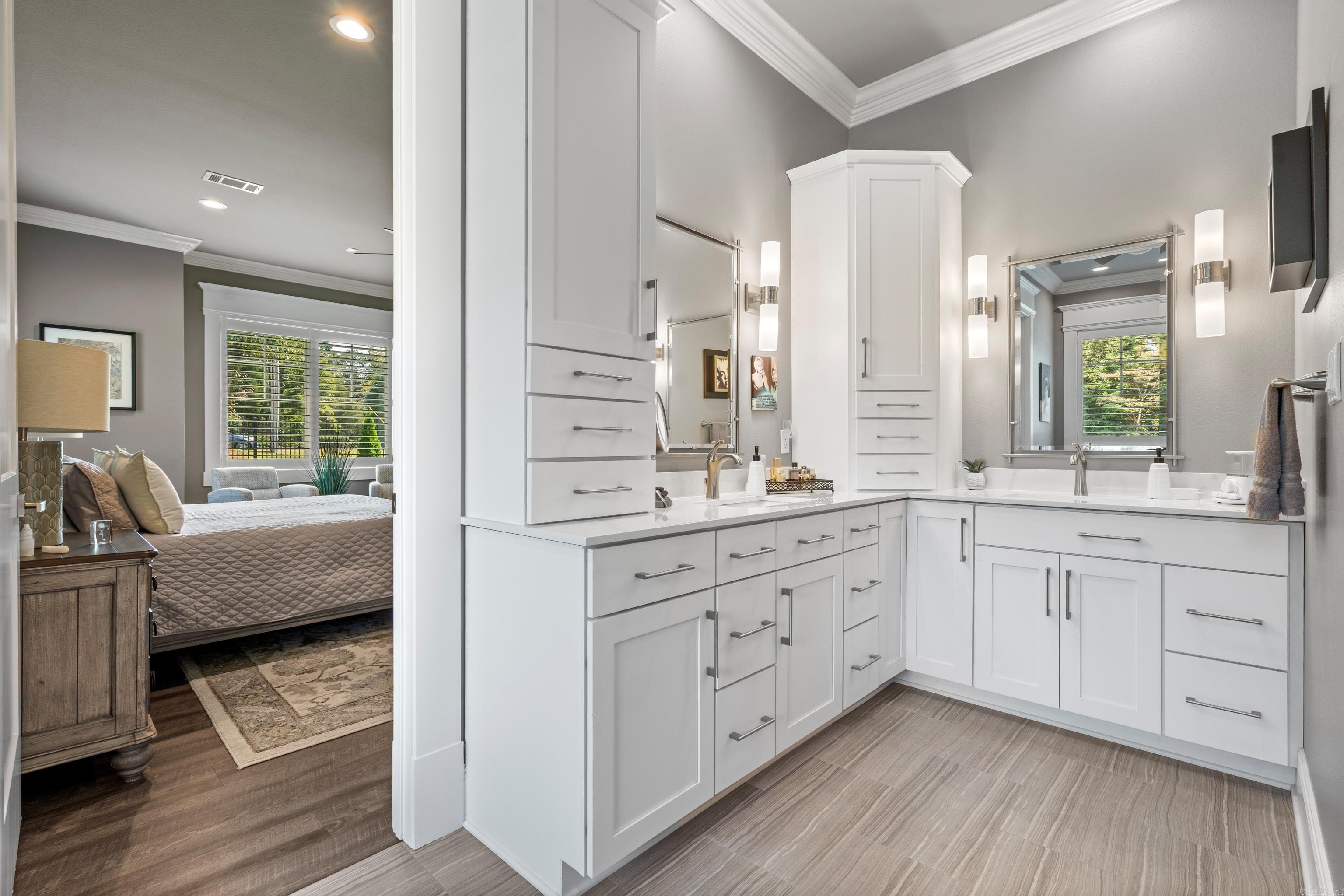 ARLINGTON PARK - Residential