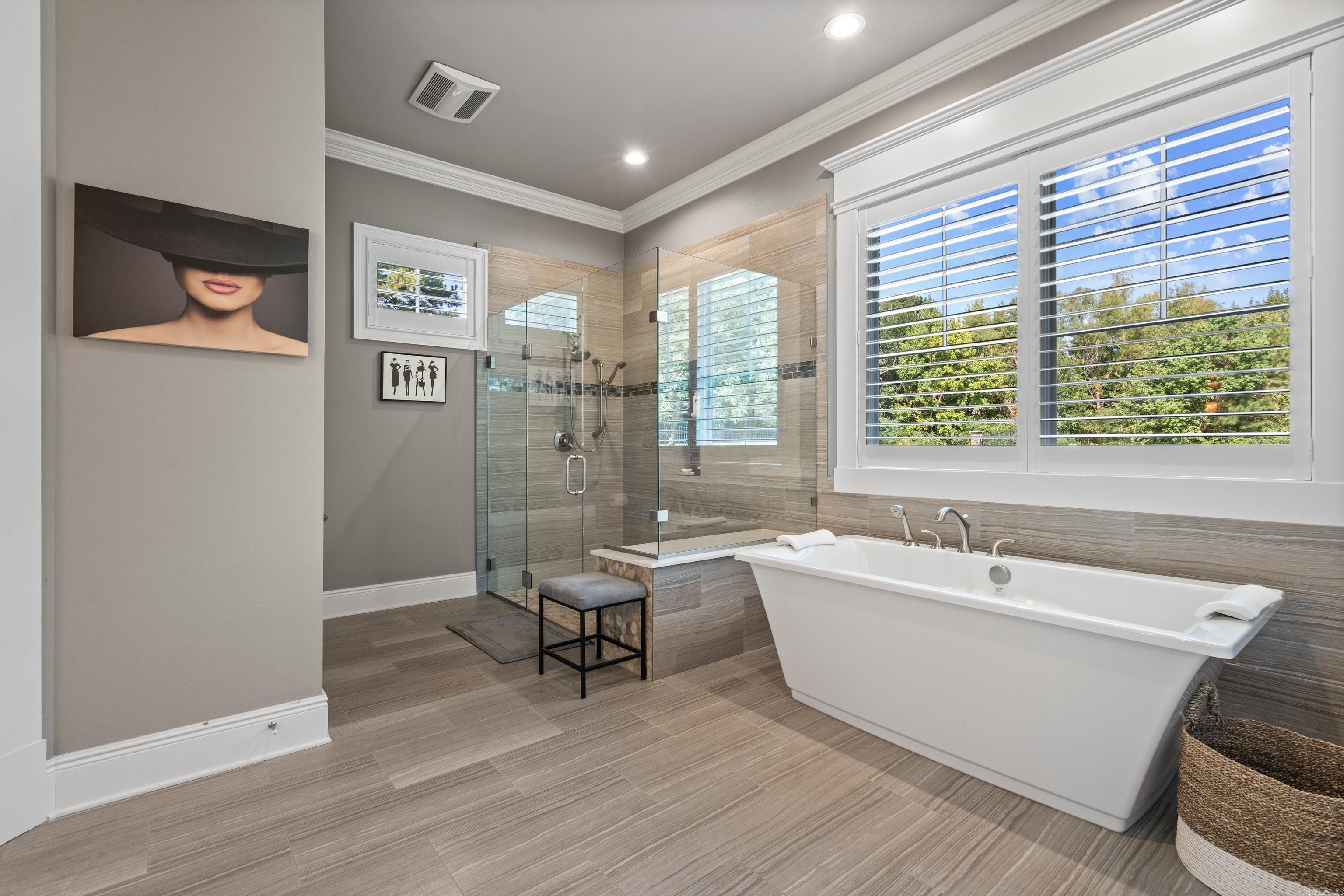 ARLINGTON PARK - Residential