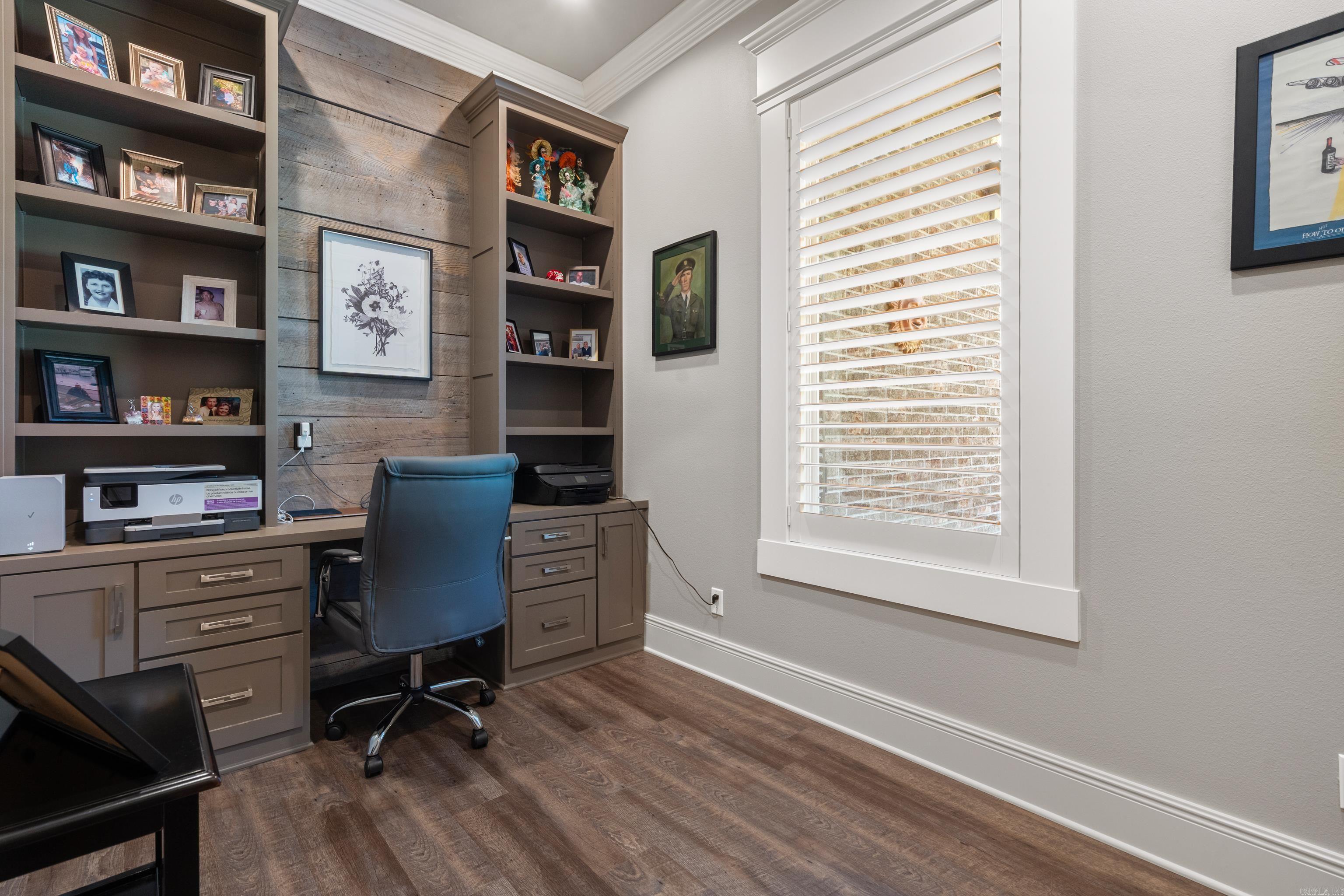 ARLINGTON PARK - Residential