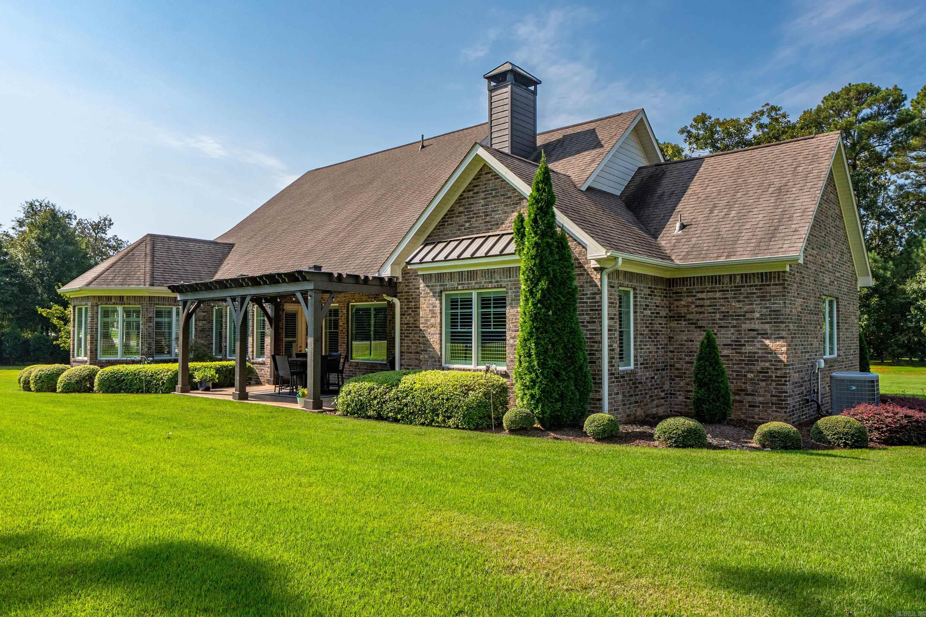 ARLINGTON PARK - Residential