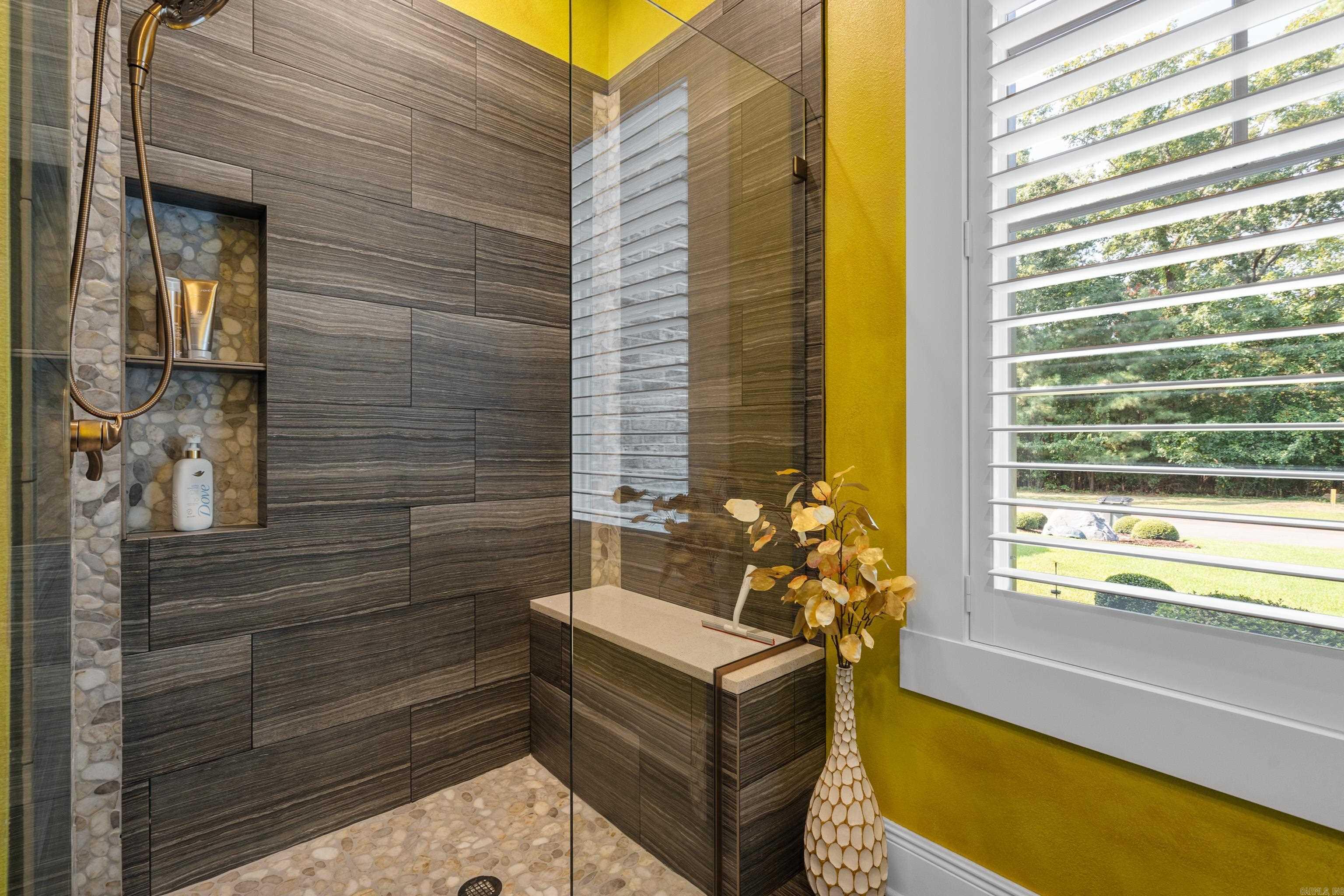 ARLINGTON PARK - Residential
