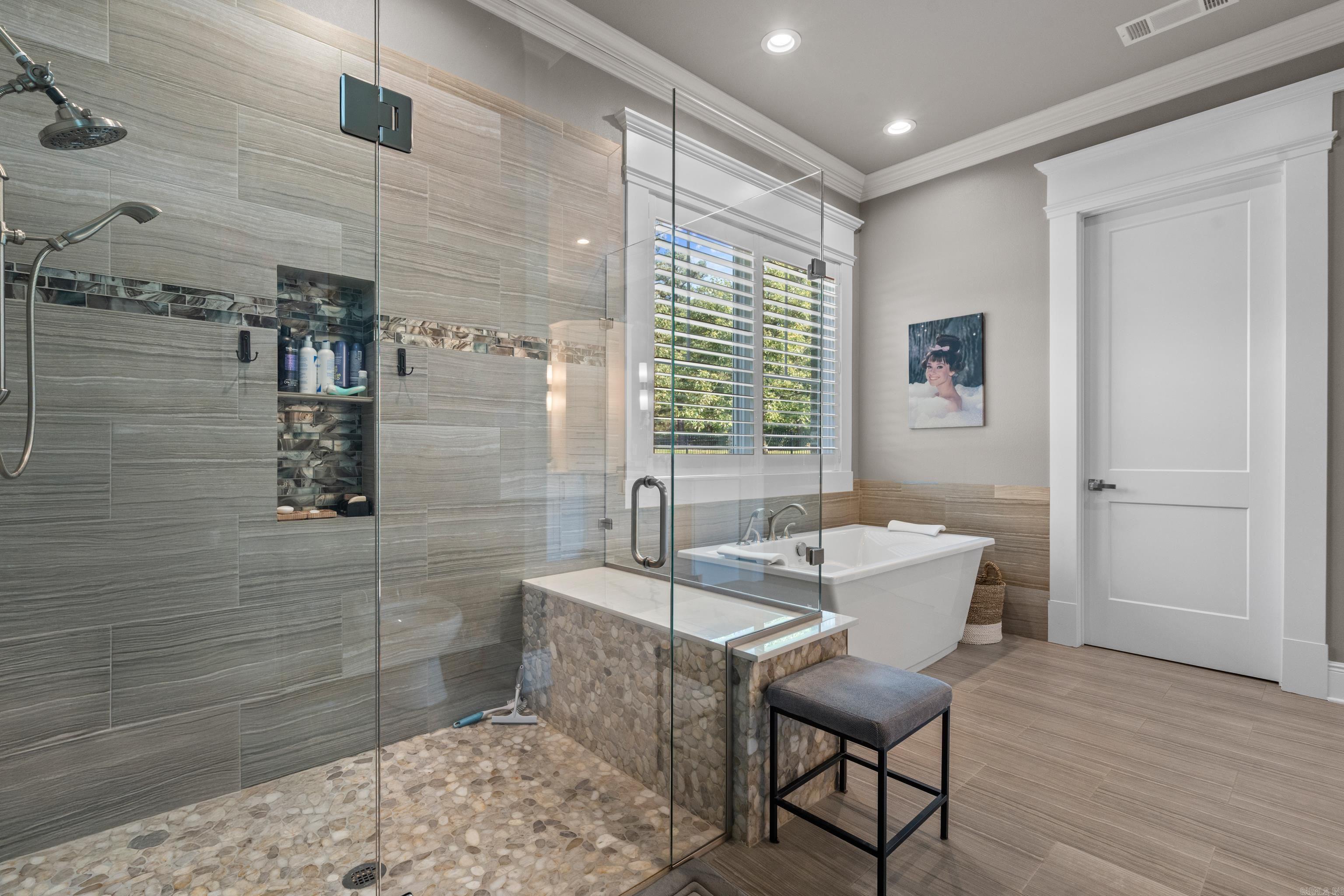 ARLINGTON PARK - Residential